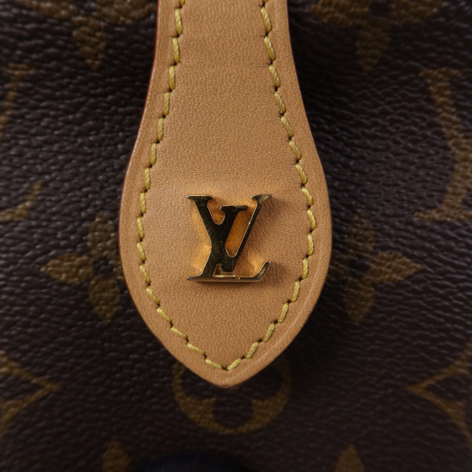 LOUIS VUITTON Monogram Fold Me Pouch金扣肩背袋