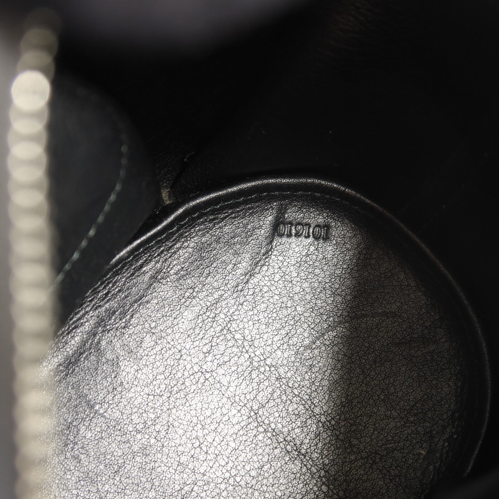 LOEWE 牛皮皮革Panda Mini Bag肩背袋
