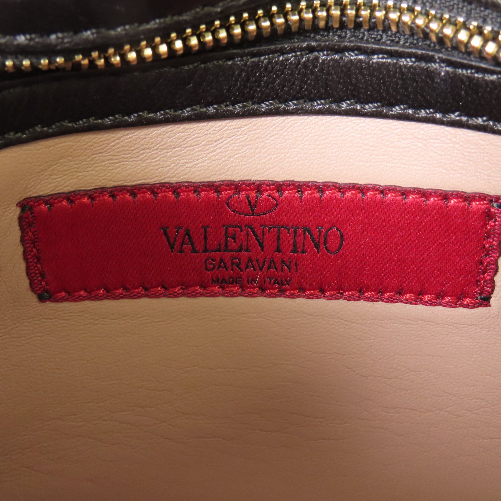 Valentino 羊皮皮革Clutch手拿包