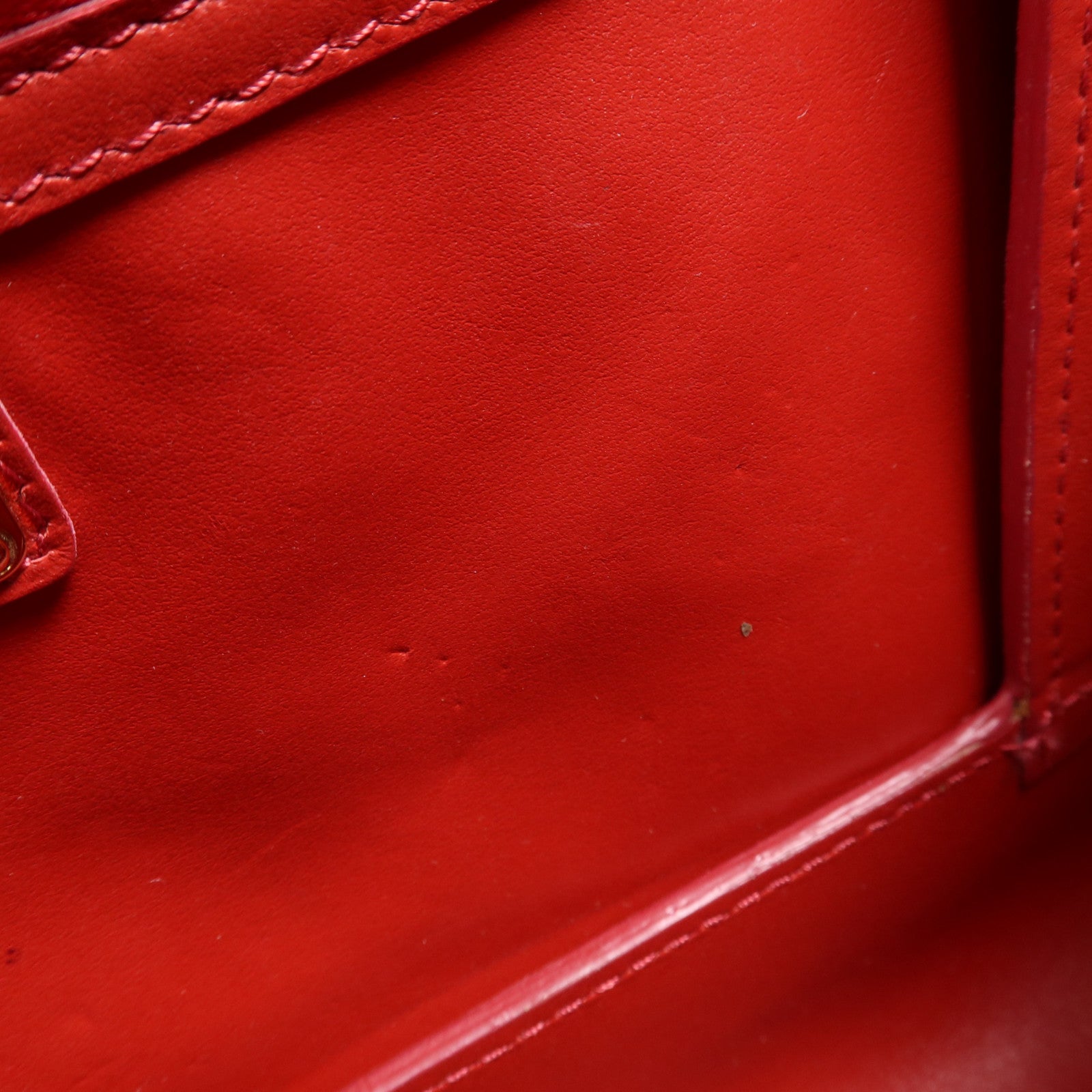 Salvatore Ferragamo 牛皮皮革Shoulder Bag金扣肩背袋