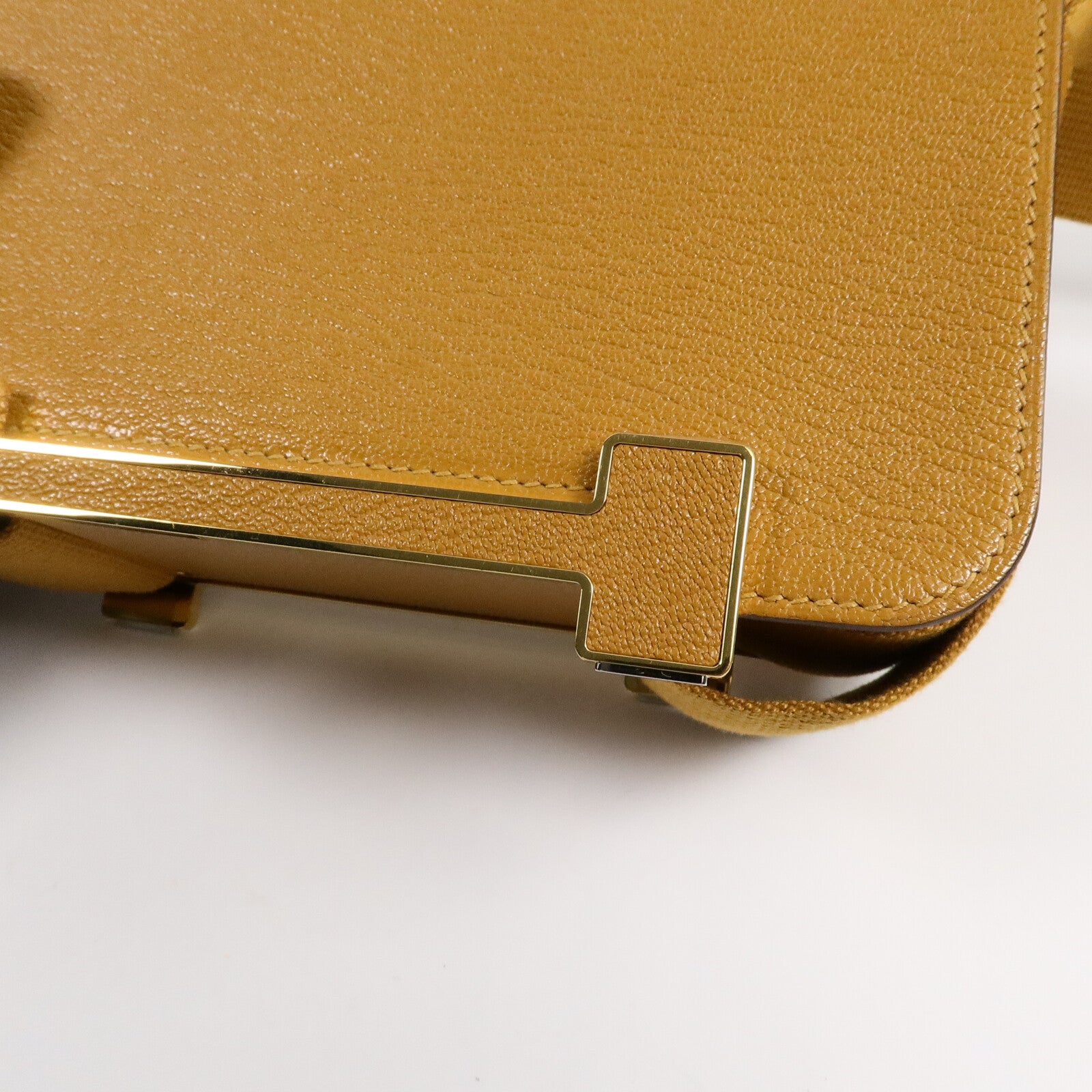 HERMES Chevre皮革Geta肩背袋Caramel