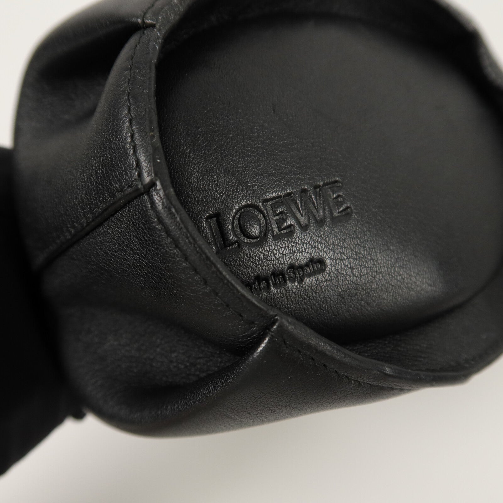 LOEWE 牛皮皮革Panda Mini Bag肩背袋