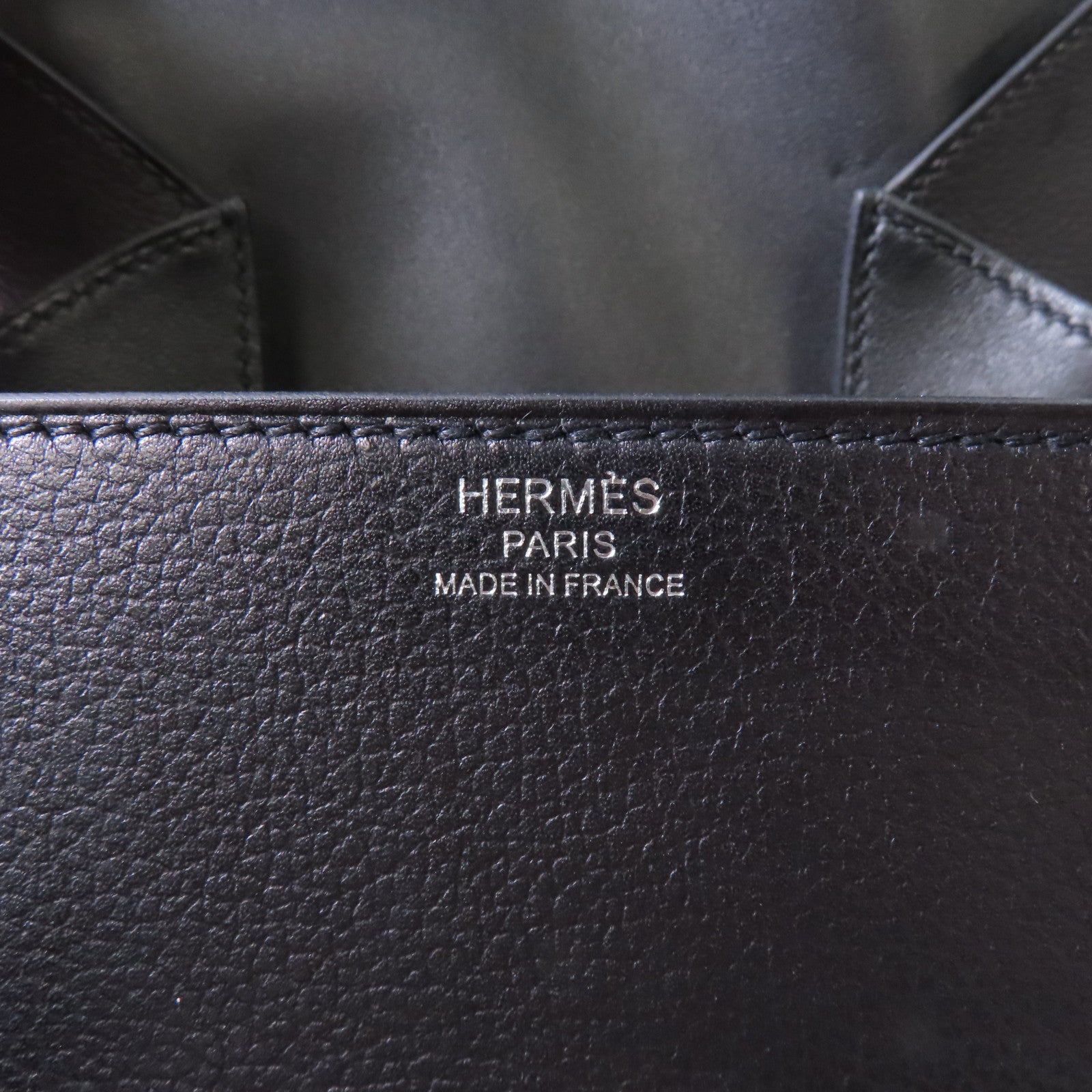 HERMES 【激減優惠】Evercolor皮革Mini Della Cavalleria Bag銀扣肩背袋黑色