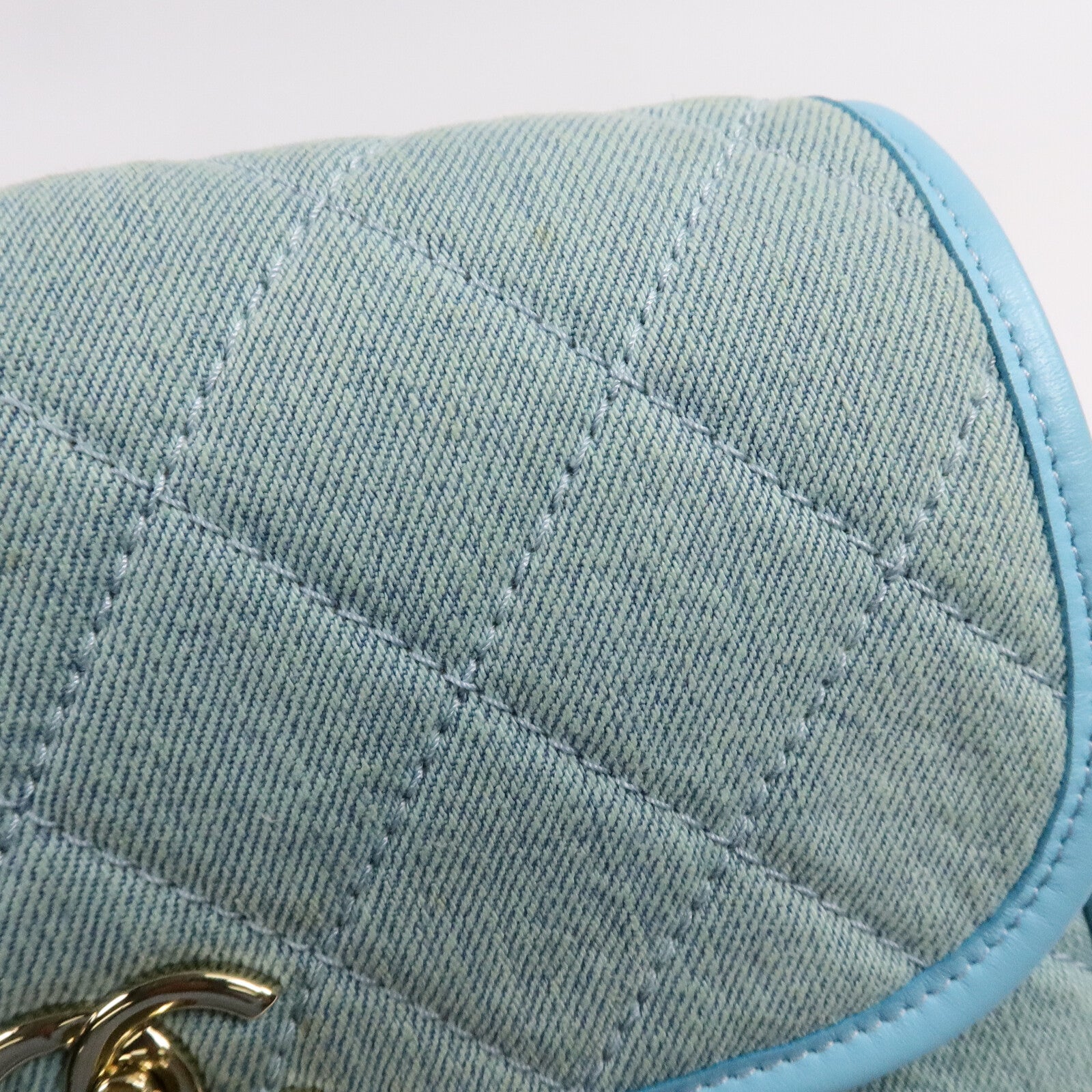 CHANEL 牛仔布Small Messenger Bag鏈帶肩背袋