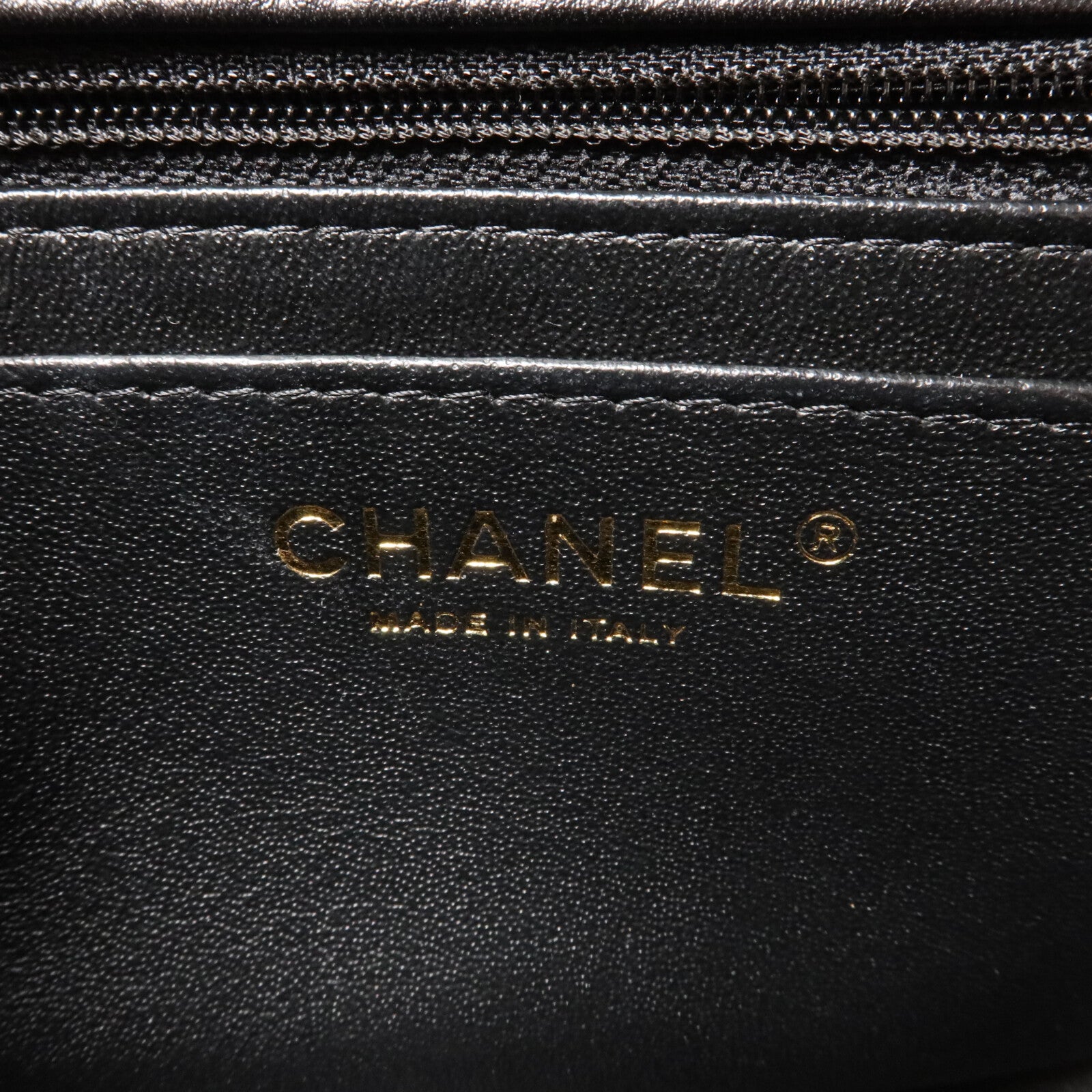 CHANEL 羊皮皮革Mini Classic 17鏈帶肩背袋