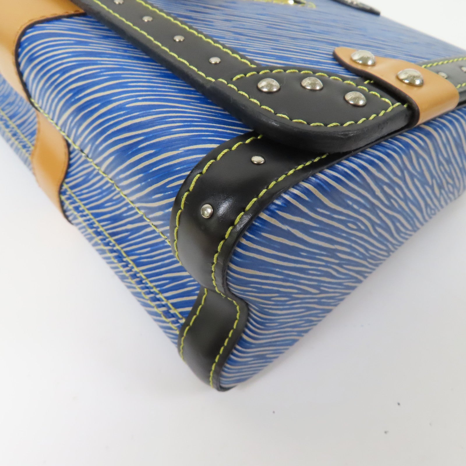 LOUIS VUITTON Epi Twist MM肩背袋藍色