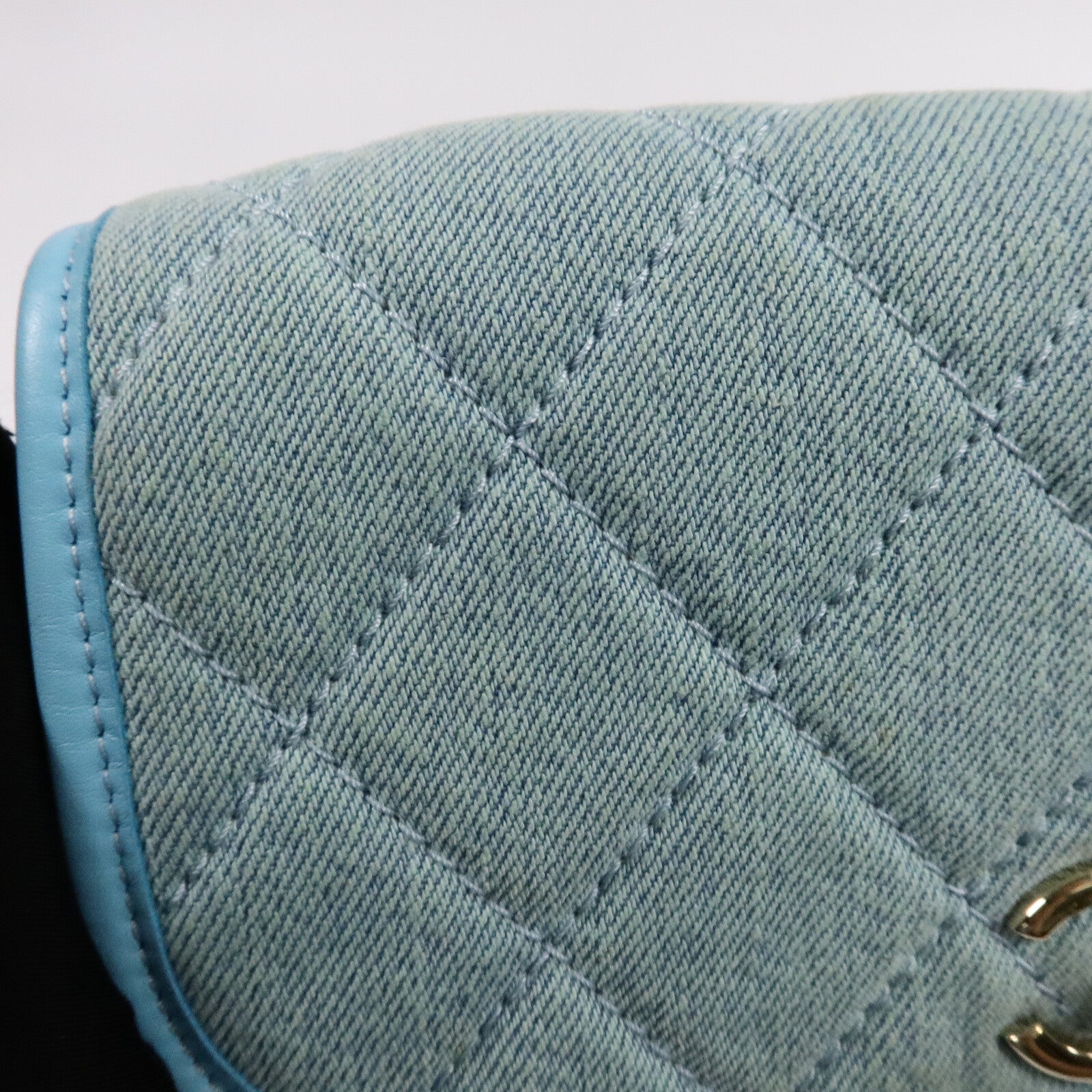CHANEL 牛仔布Small Messenger Bag鏈帶肩背袋