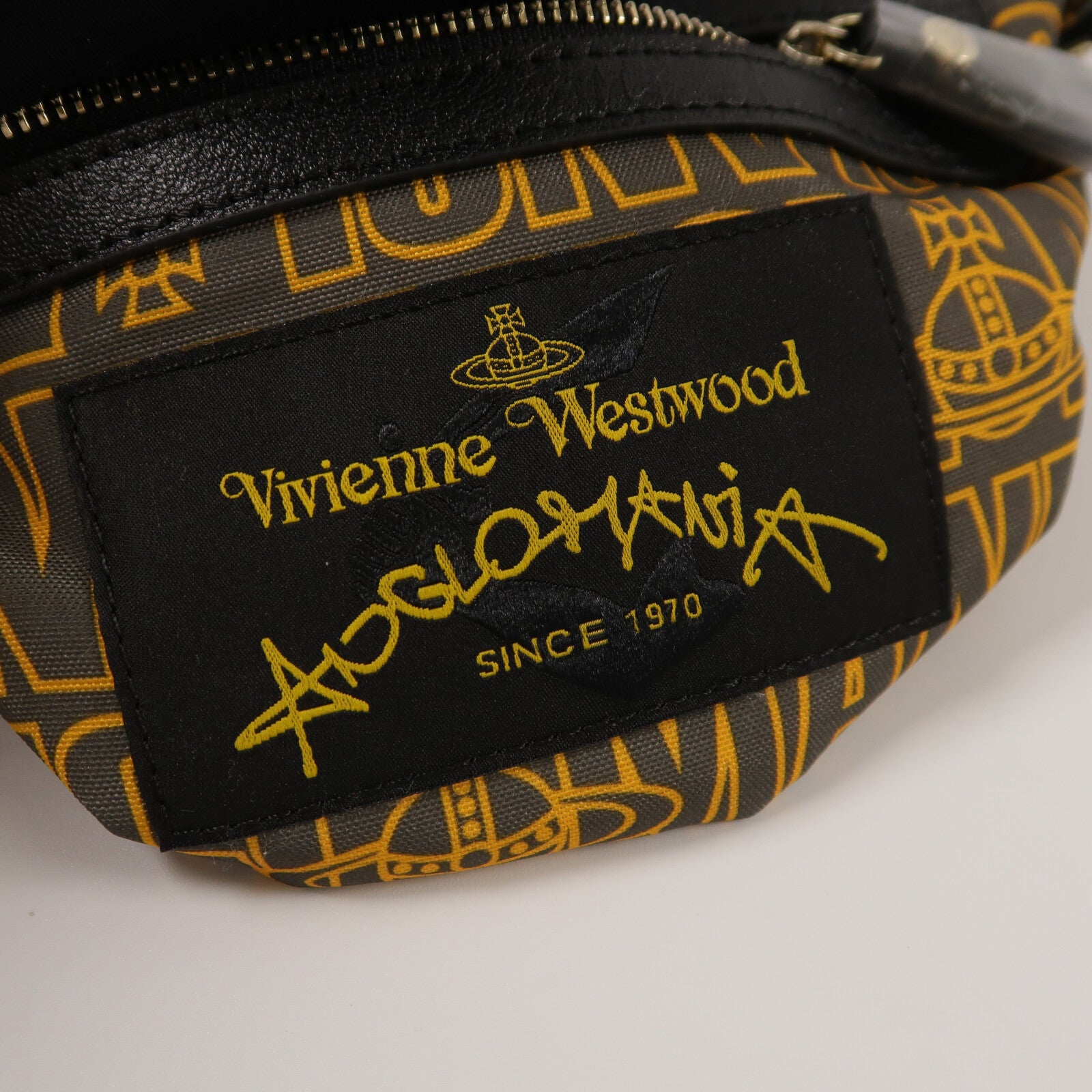 Vivienne Westwood PVC Cross Body Bag肩背袋