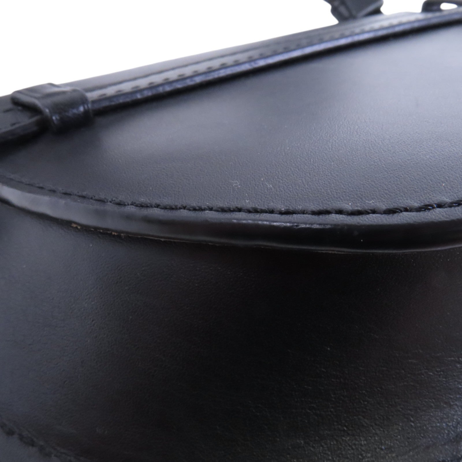 LOEWE 牛皮皮革Mini Geta金扣肩背袋