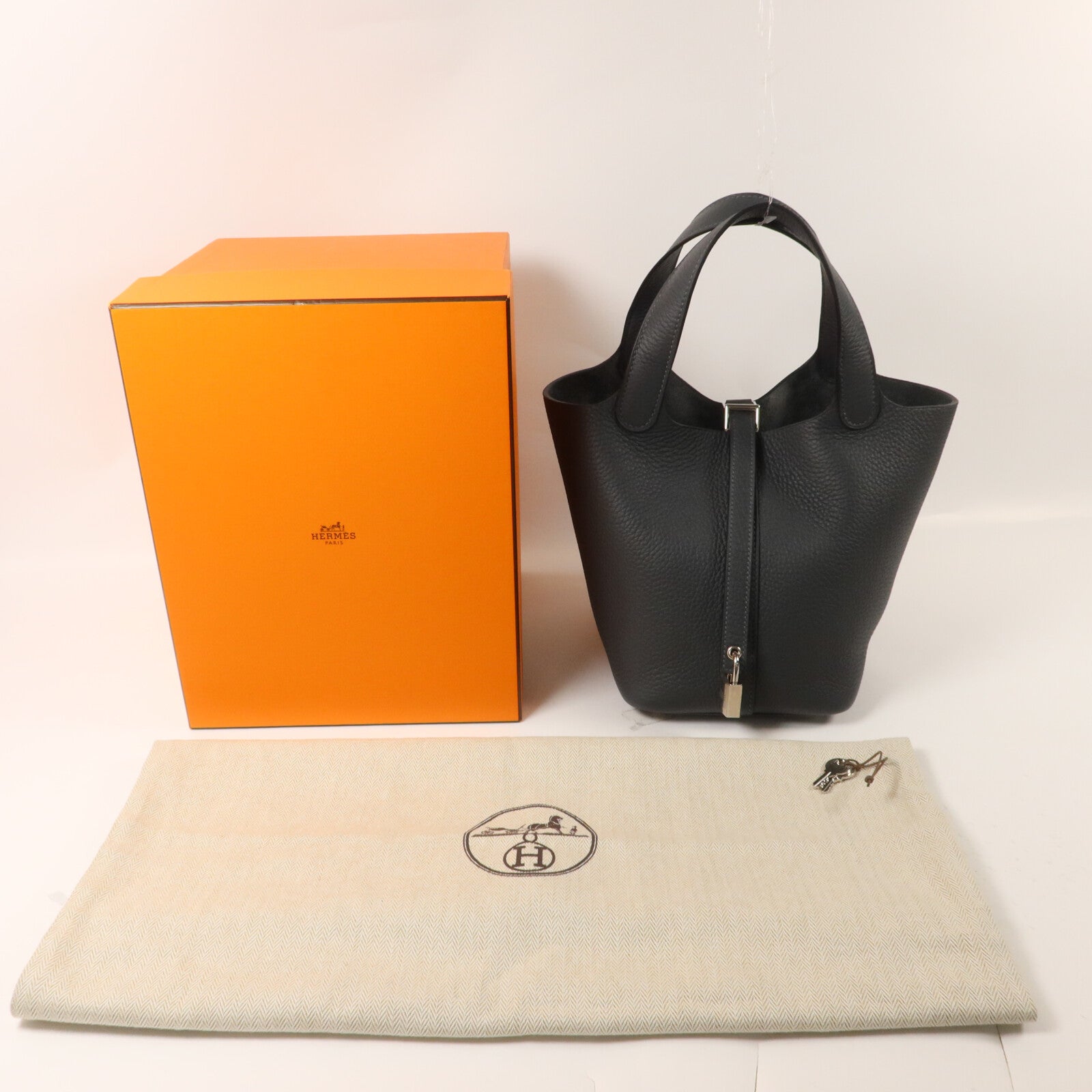HERMES Clemence皮革Picotin PM手挽袋Gris Misty