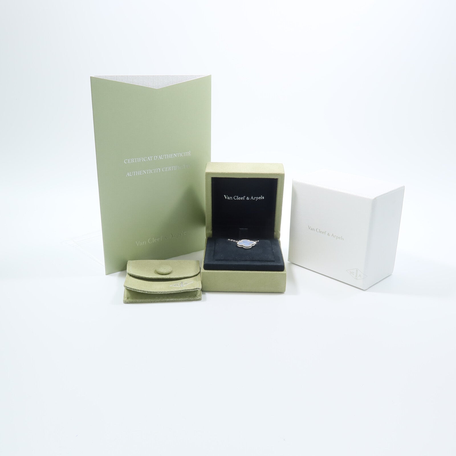 Van Cleef & Arpels 18K白金/玉髓Vintage Alhambra Pendant項鍊
