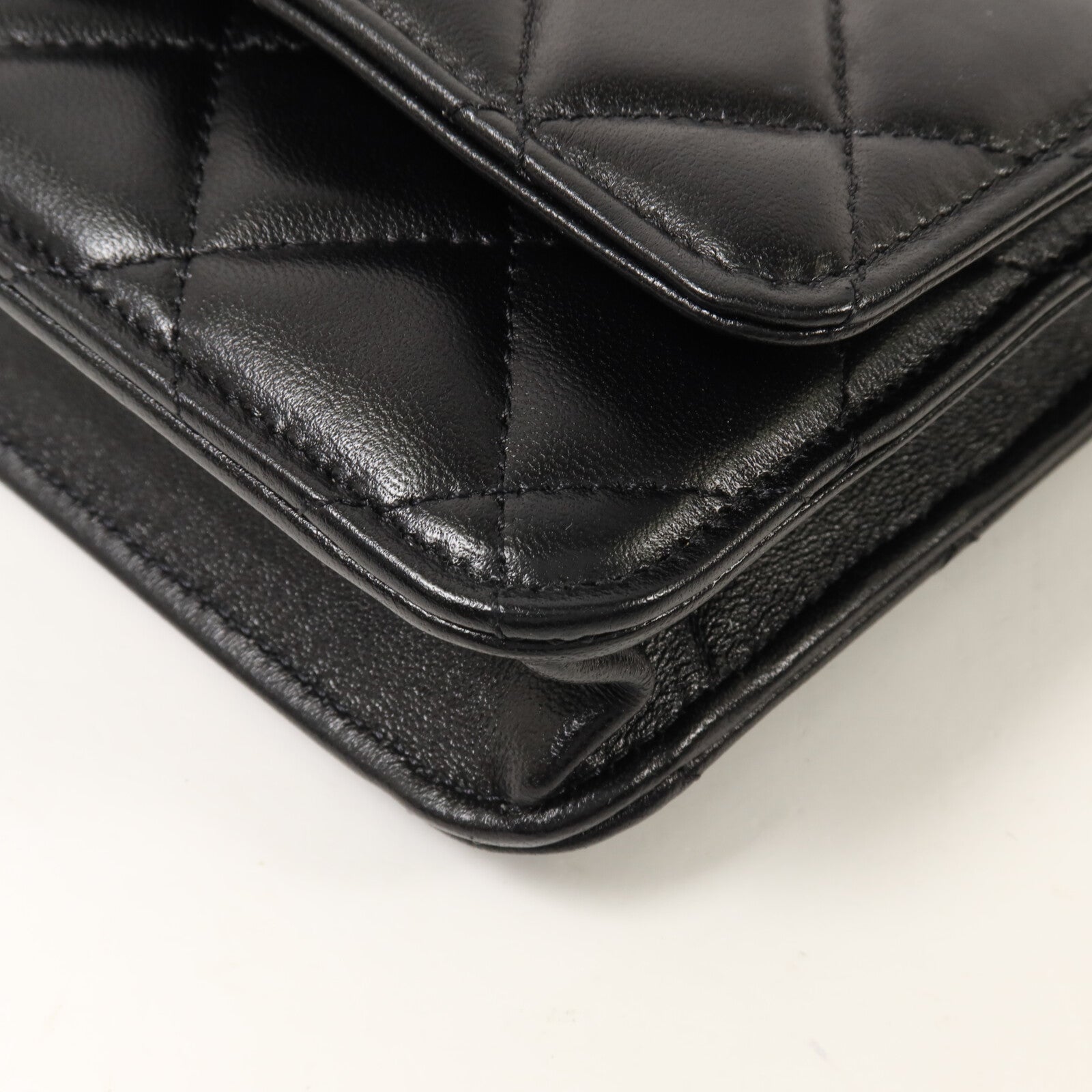 CHANEL 羊皮皮革WOC Wallet On Chain鏈帶肩背袋