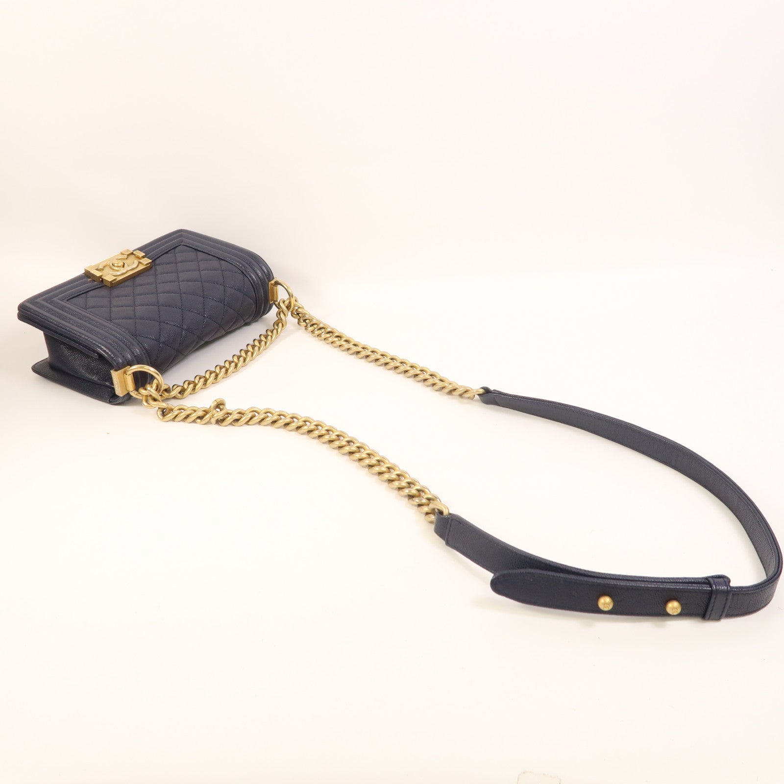 CHANEL 牛皮皮革Boy 20金扣鏈帶肩背袋