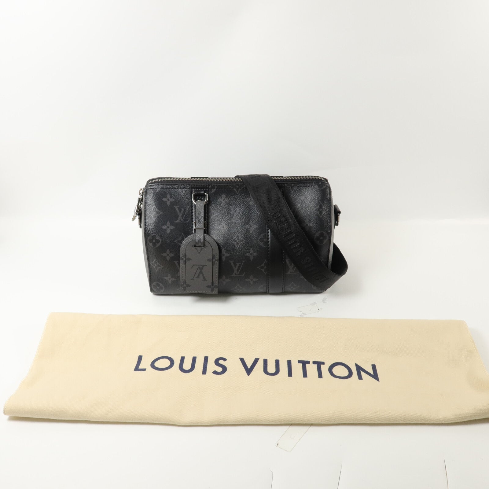 LOUIS VUITTON Monogram Eclipse City Keepall肩背袋