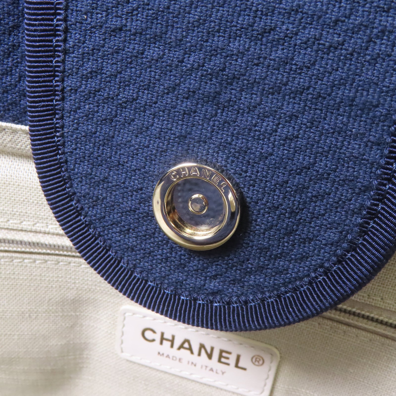 CHANEL 【激減優惠】帆布Deauville Tote銀扣手挽肩背兩用袋深藍色