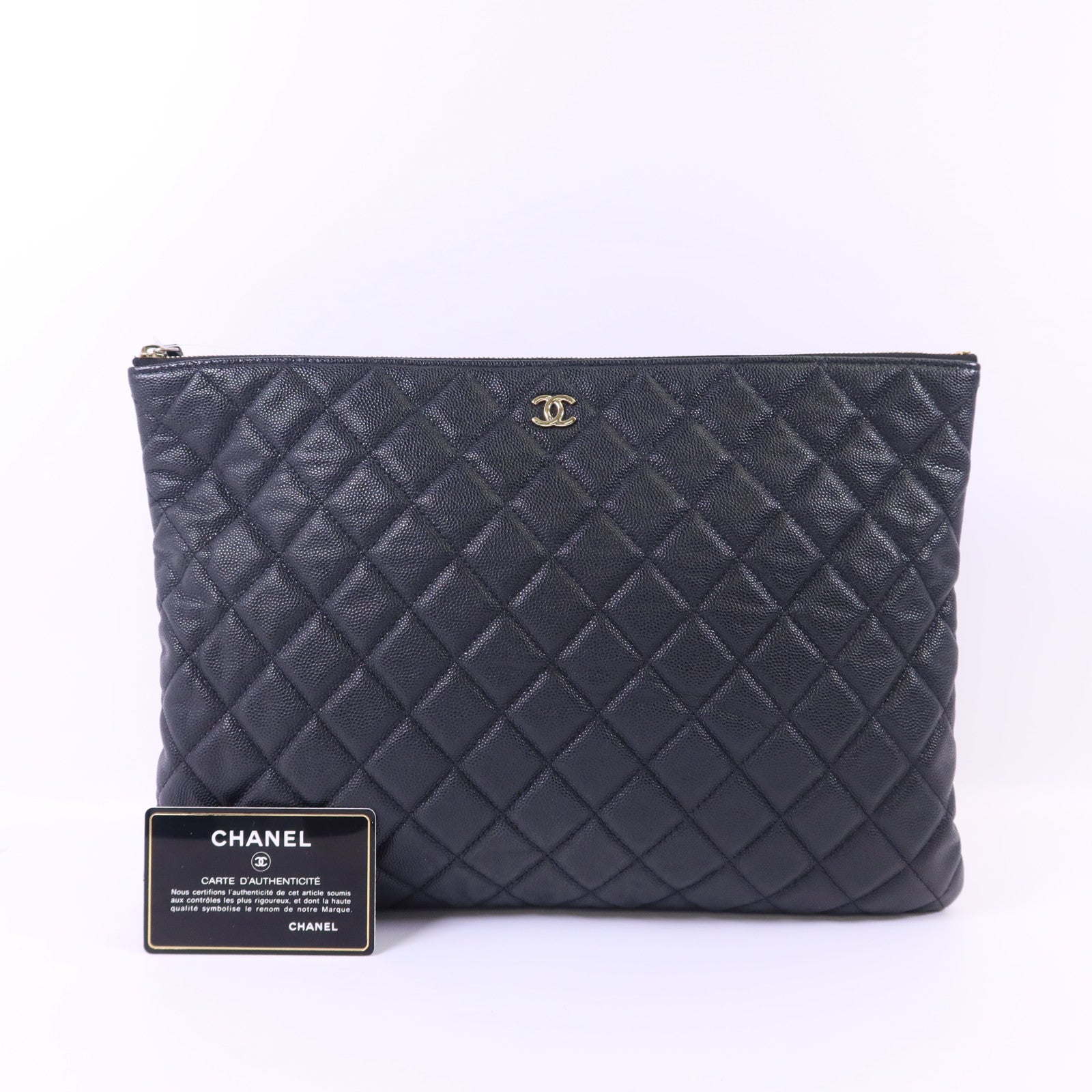 CHANEL 牛皮皮革Pouch金扣手拿包