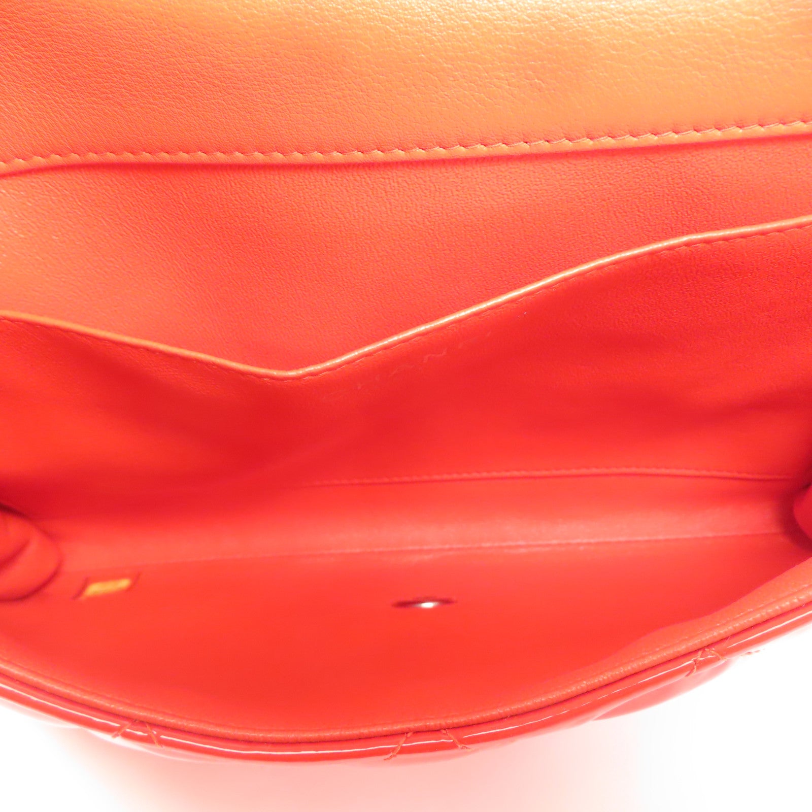 CHANEL 漆皮皮革Shoulder Bag銀扣鏈帶肩背袋