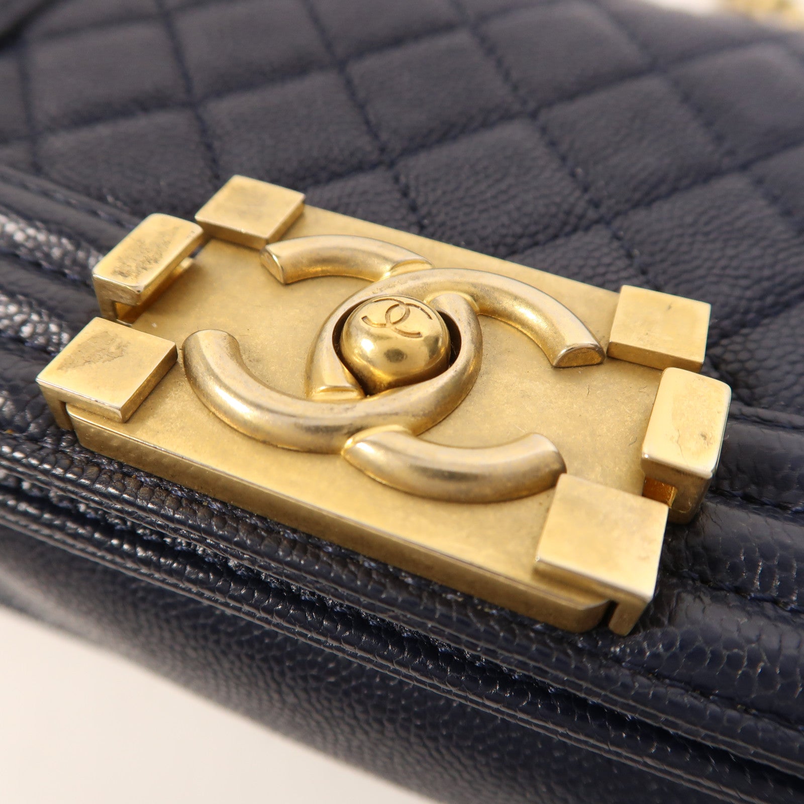 CHANEL 牛皮皮革Boy 20金扣鏈帶肩背袋