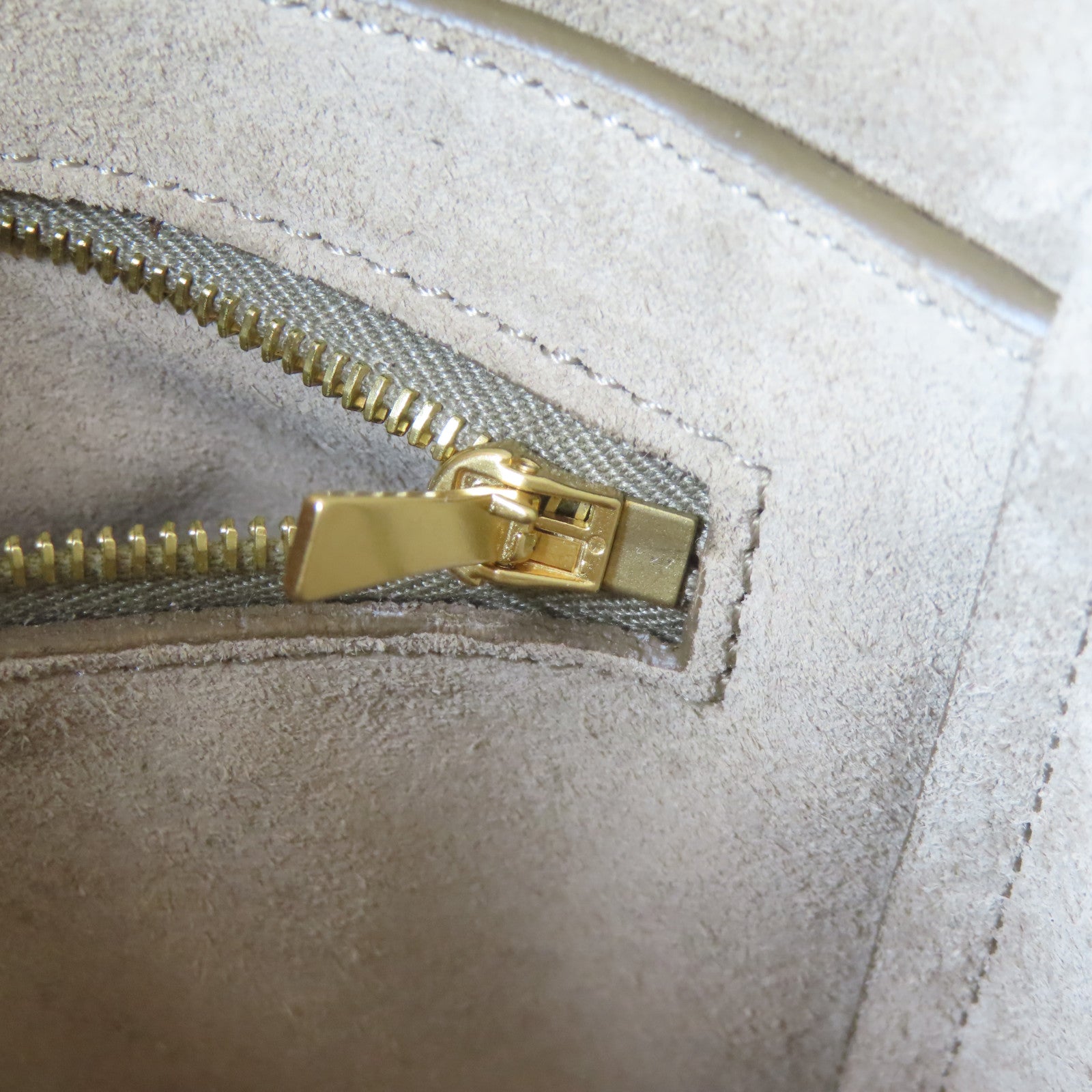 CELINE 【激減優惠】牛皮皮革Sangle Bucket Small金扣肩背袋灰色