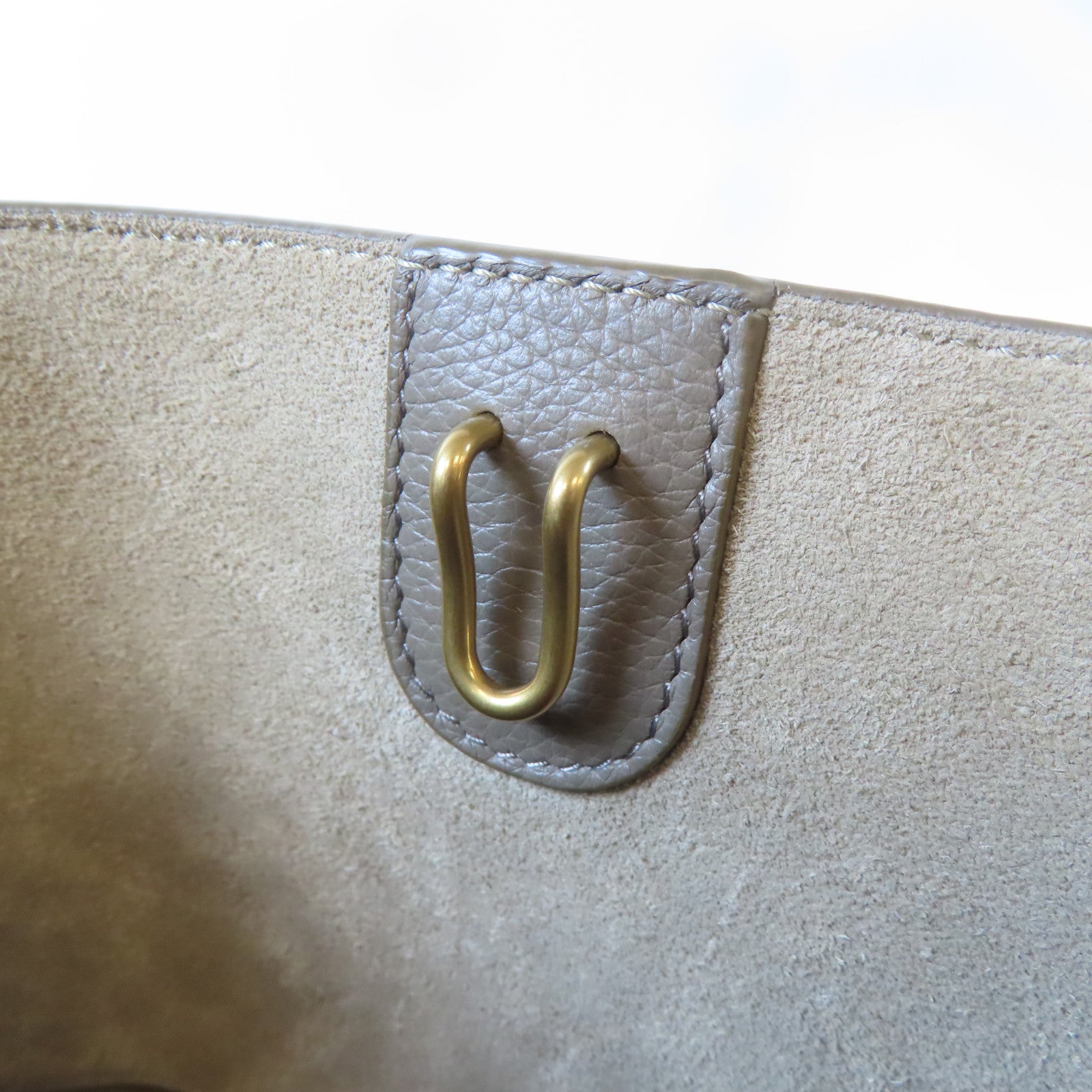 CELINE 【激減優惠】牛皮皮革Sangle Bucket Small金扣肩背袋灰色