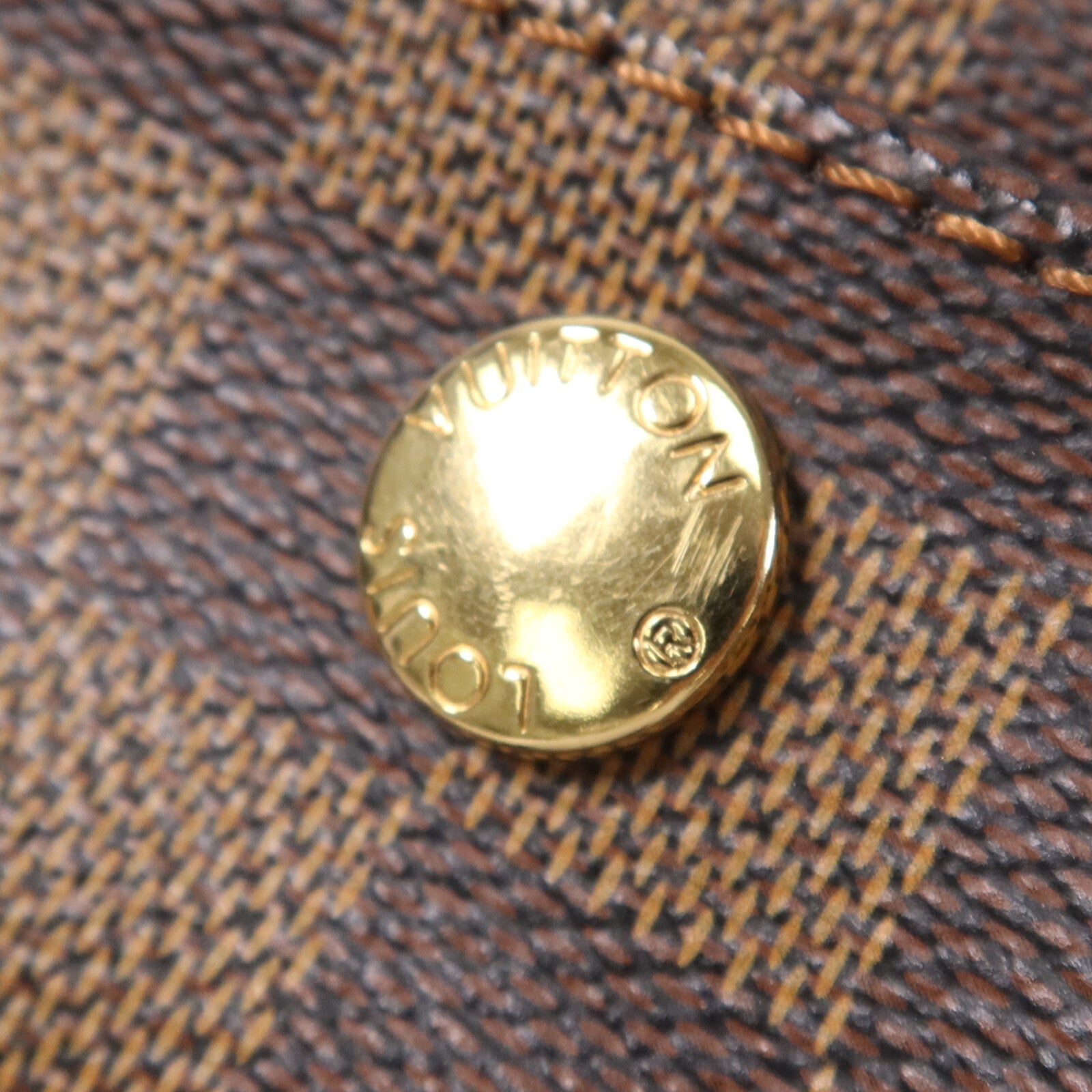 LOUIS VUITTON Damier Ebene Naviglio金扣肩背袋