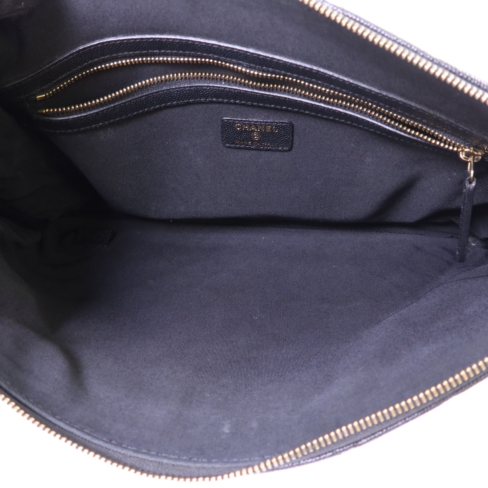 CHANEL 牛皮皮革Pouch金扣手拿包