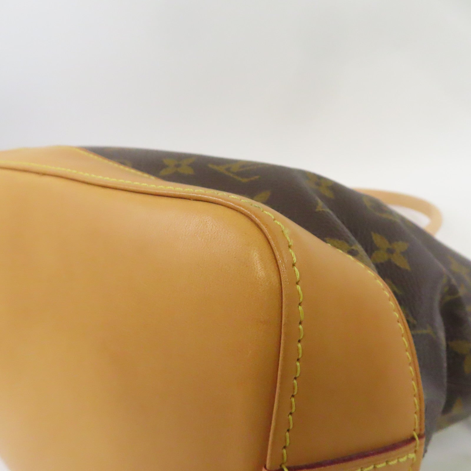 LOUIS VUITTON 【激減優惠】Monogram Lockit horizontal金扣手挽袋啡色