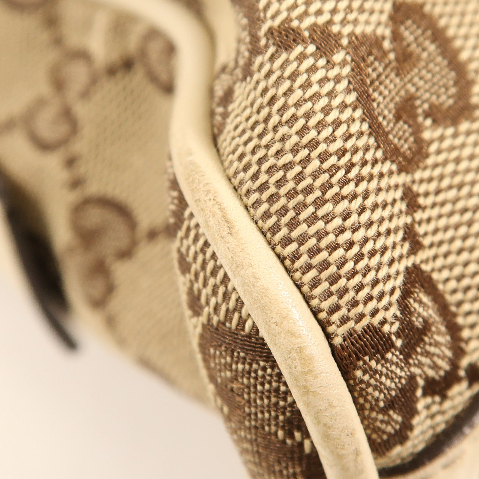 GUCCI 帆布Shoulder Bag金扣肩背袋