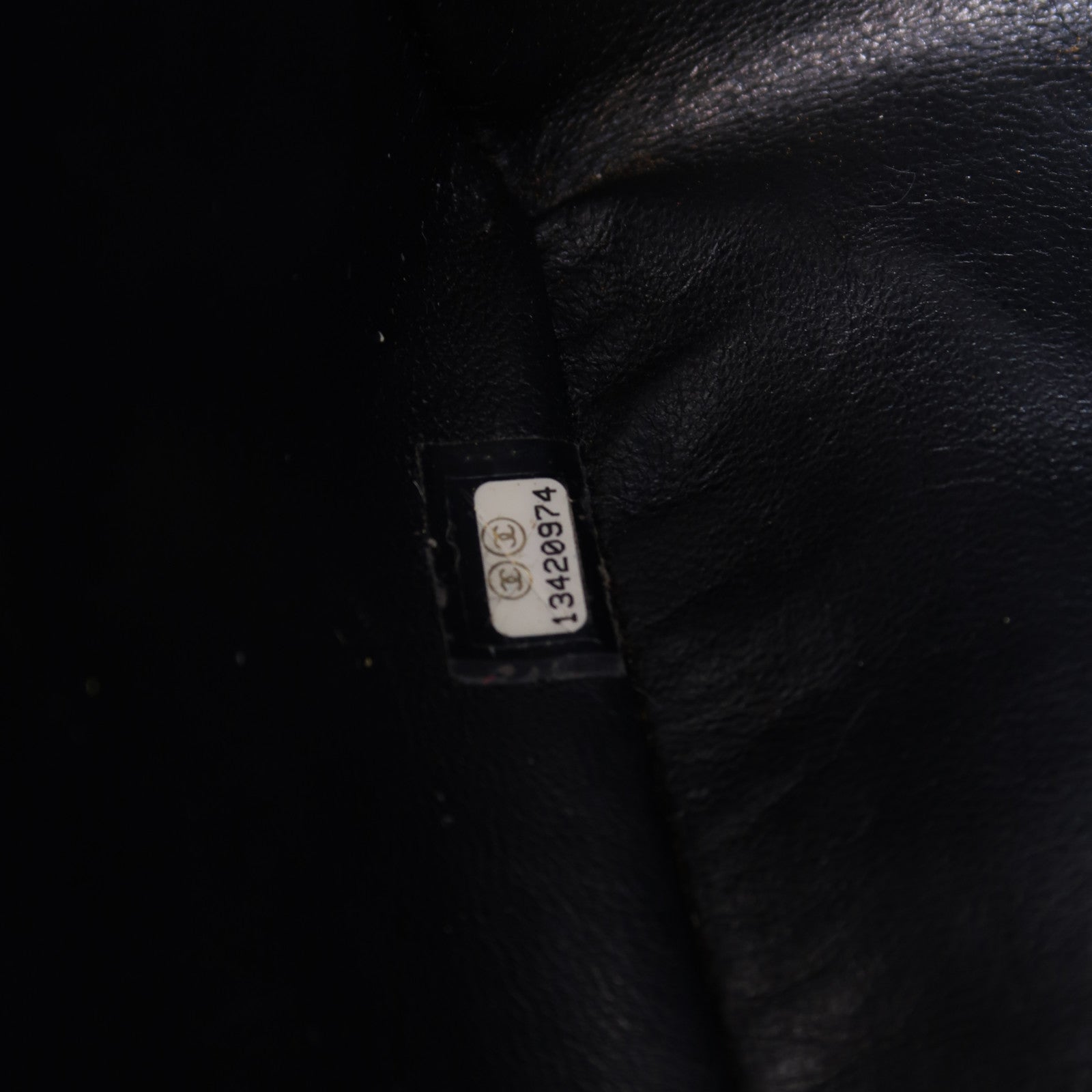 CHANEL 【激減優惠】菱格牛皮皮革Classic銀扣鏈帶肩背袋黑色