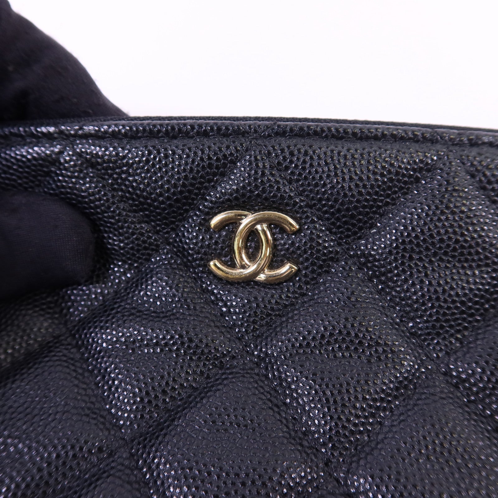 CHANEL 牛皮皮革Pouch金扣手拿包
