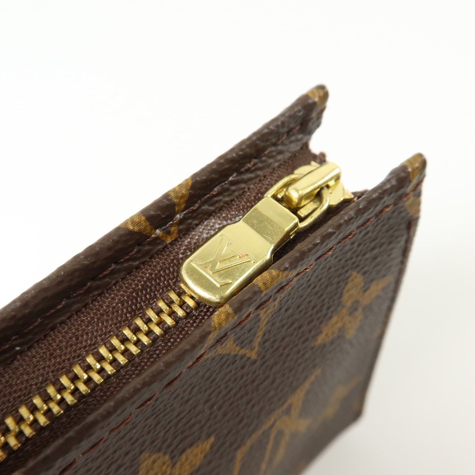 LOUIS VUITTON Monogram Poche Toilette 15金扣手拿包