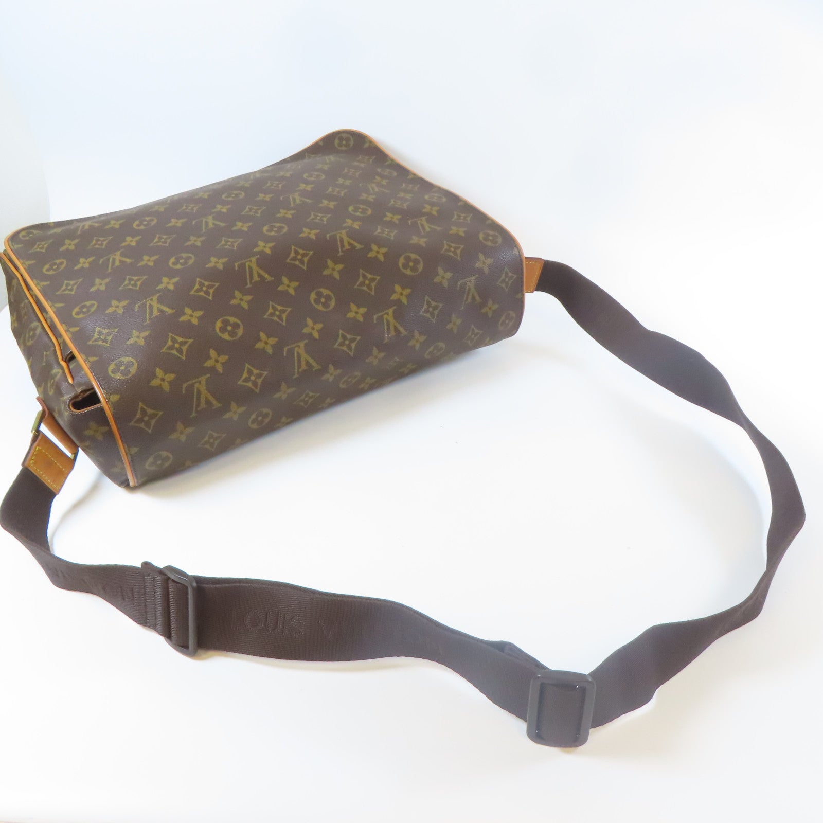 LOUIS VUITTON Monogram Abbeses金扣肩背袋啡色