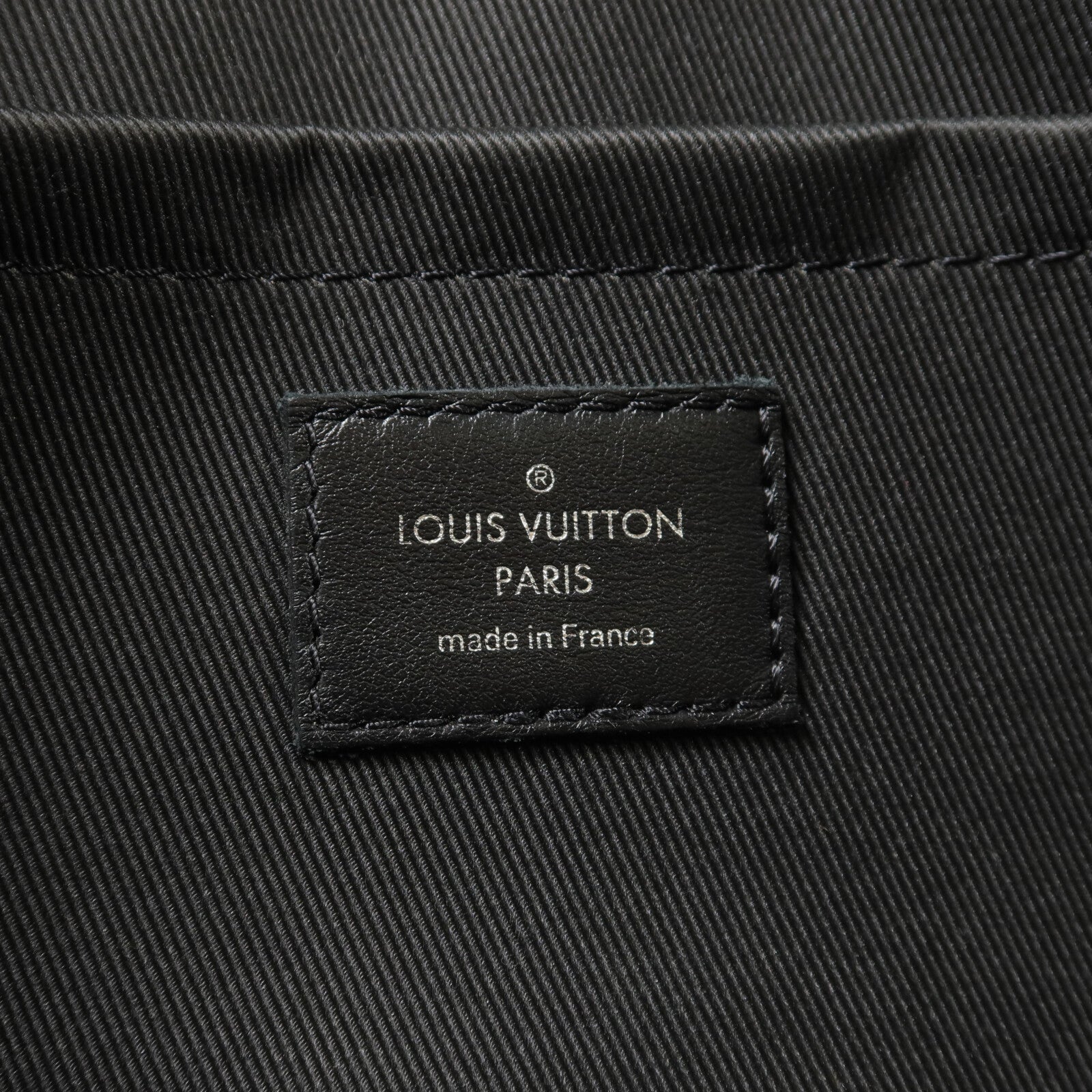 LOUIS VUITTON Monogram Eclipse City Keepall肩背袋
