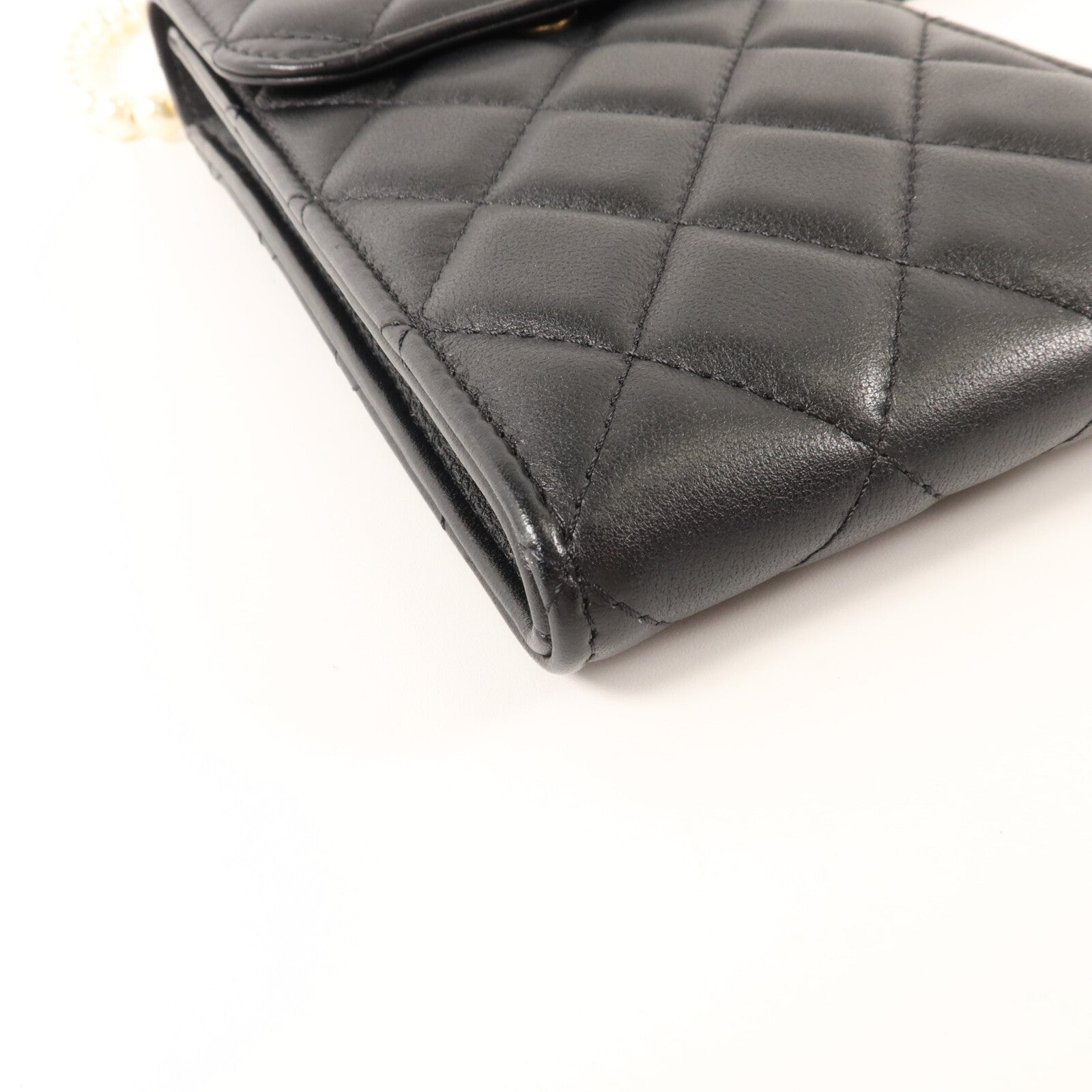CHANEL 羊皮皮革Pearl Phone Bag肩背袋