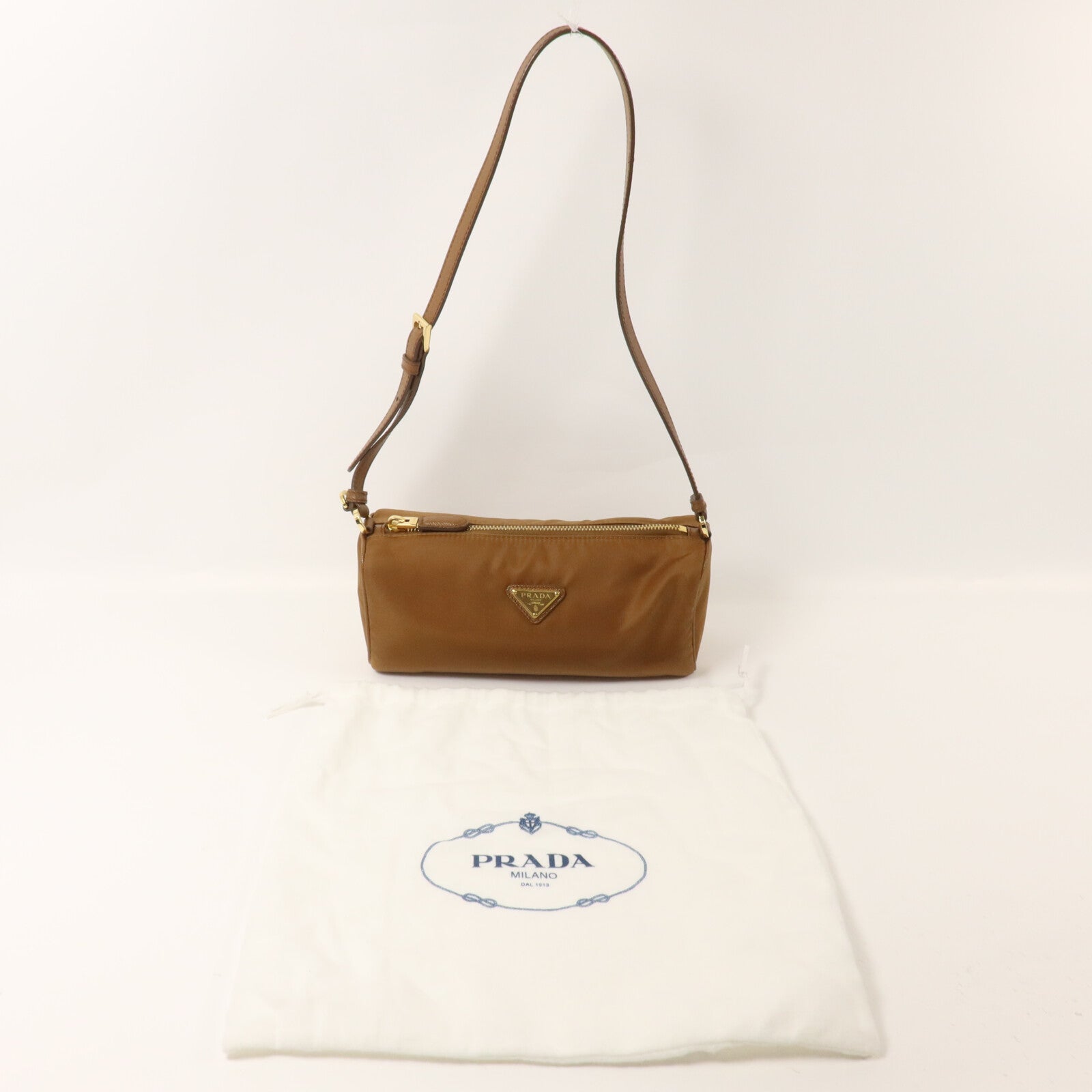 PRADA 尼龍Re-Nylon Pouch肩背袋