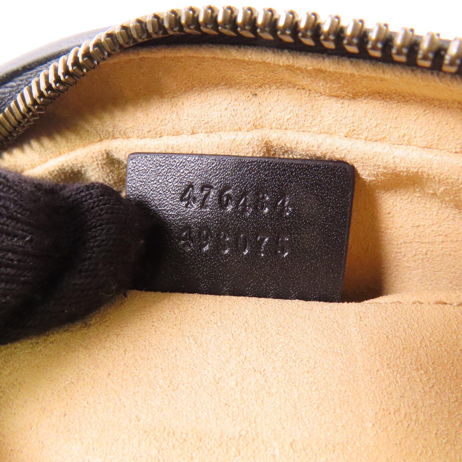 GUCCI 【激減優惠】皮革GG Marmont金扣腰包