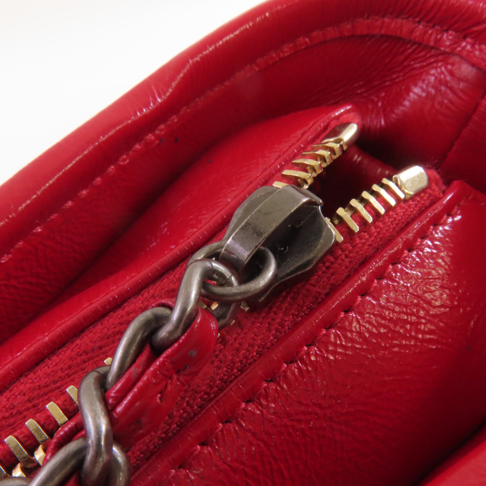 CHANEL **【激減優惠】菱格帆布Gabrielle Mini Chain Shoulder Bag銀扣鏈帶肩背袋酒紅色/黑色