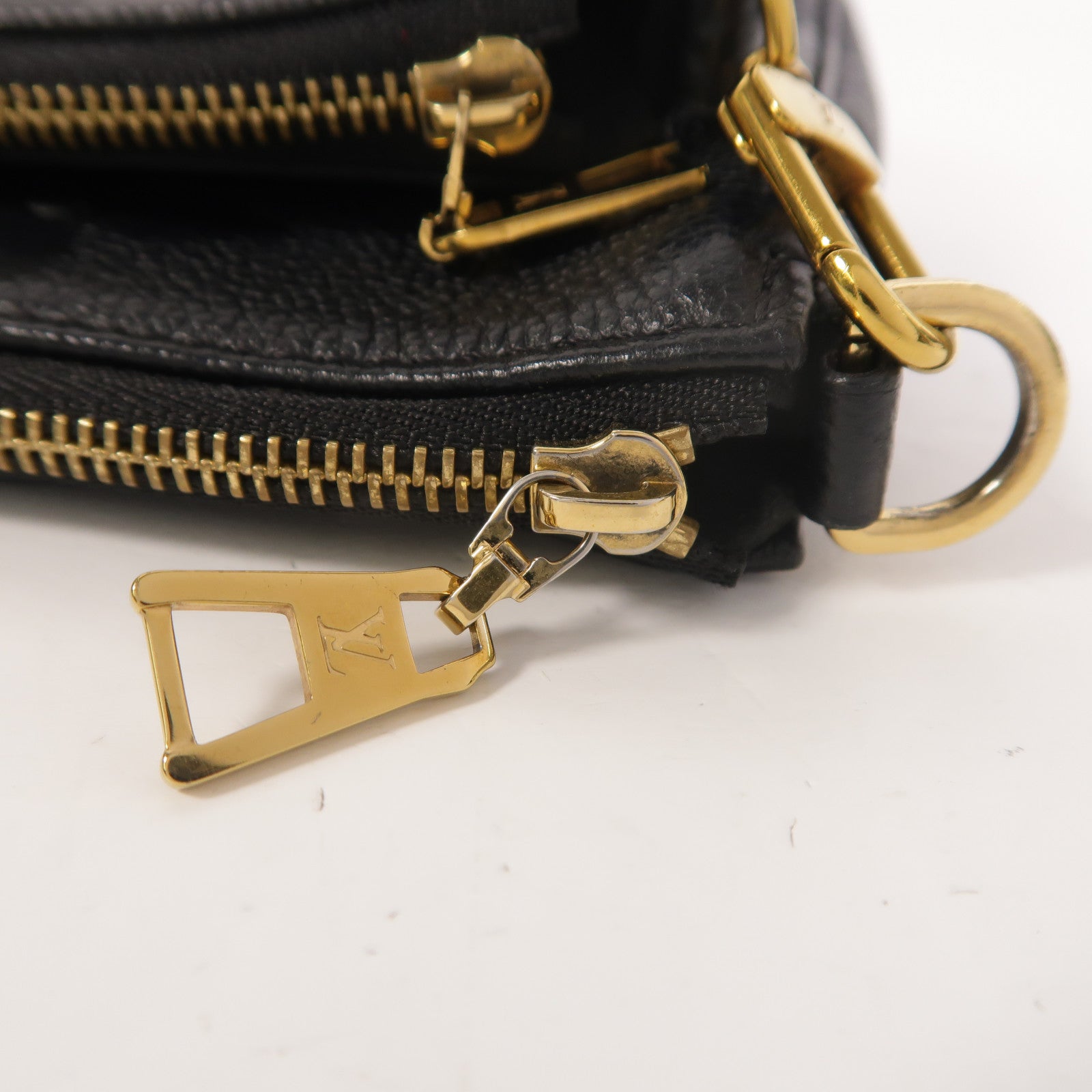 LOUIS VUITTON Monogram Empreinte Multi Pochette Accessoires手挽肩背兩用袋
