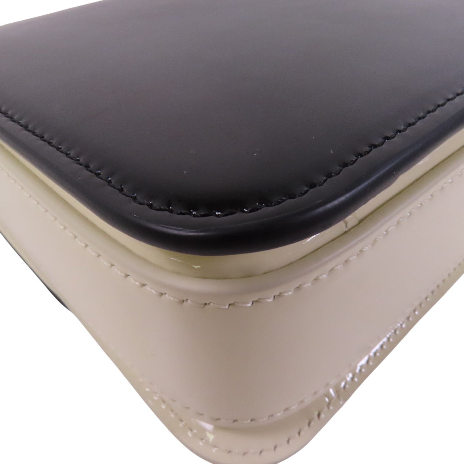 CELINE 漆皮皮革Teen Garance金扣肩背袋