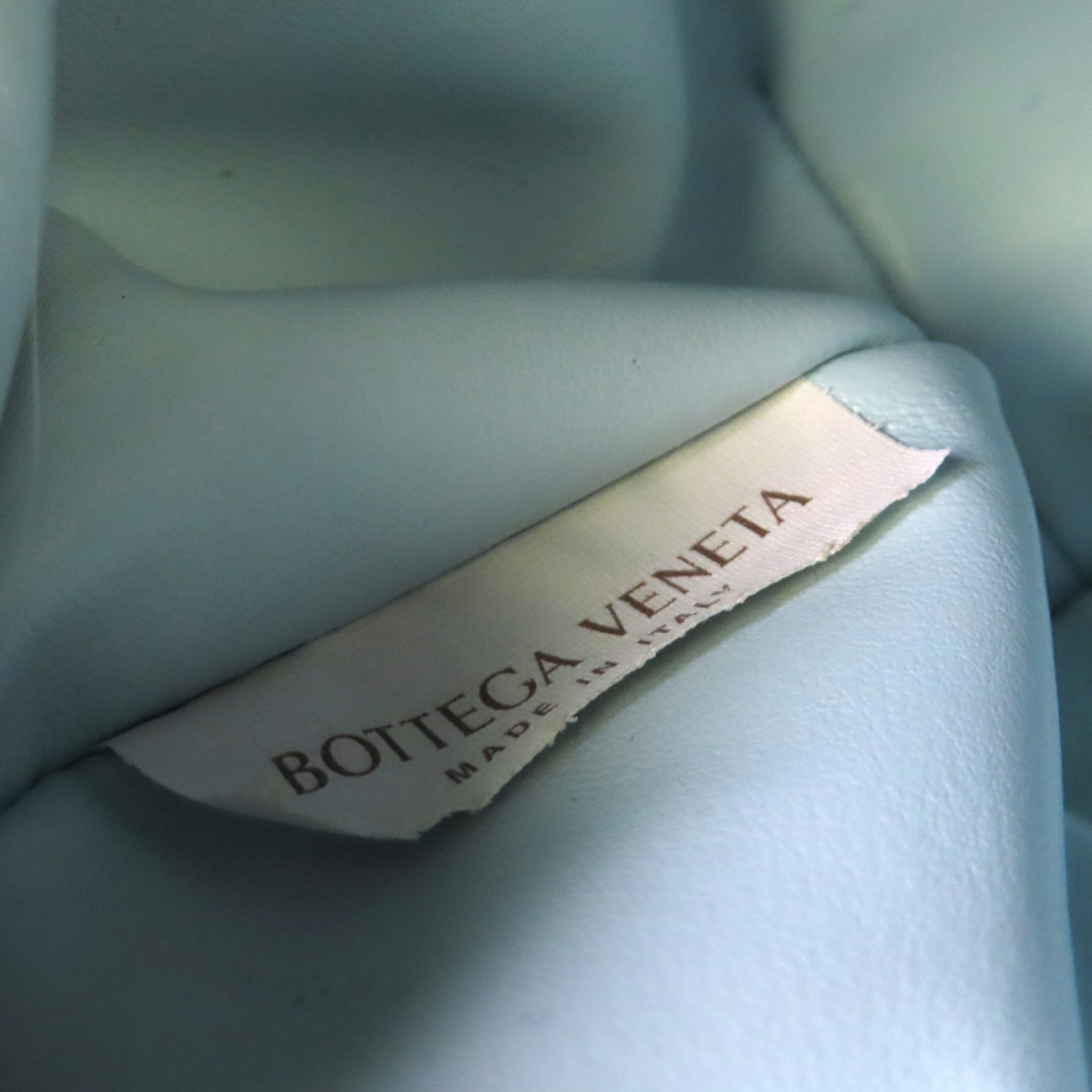 BOTTEGA VENETA 織紋皮革Mini Jodie Handbag金扣手挽袋淺藍色