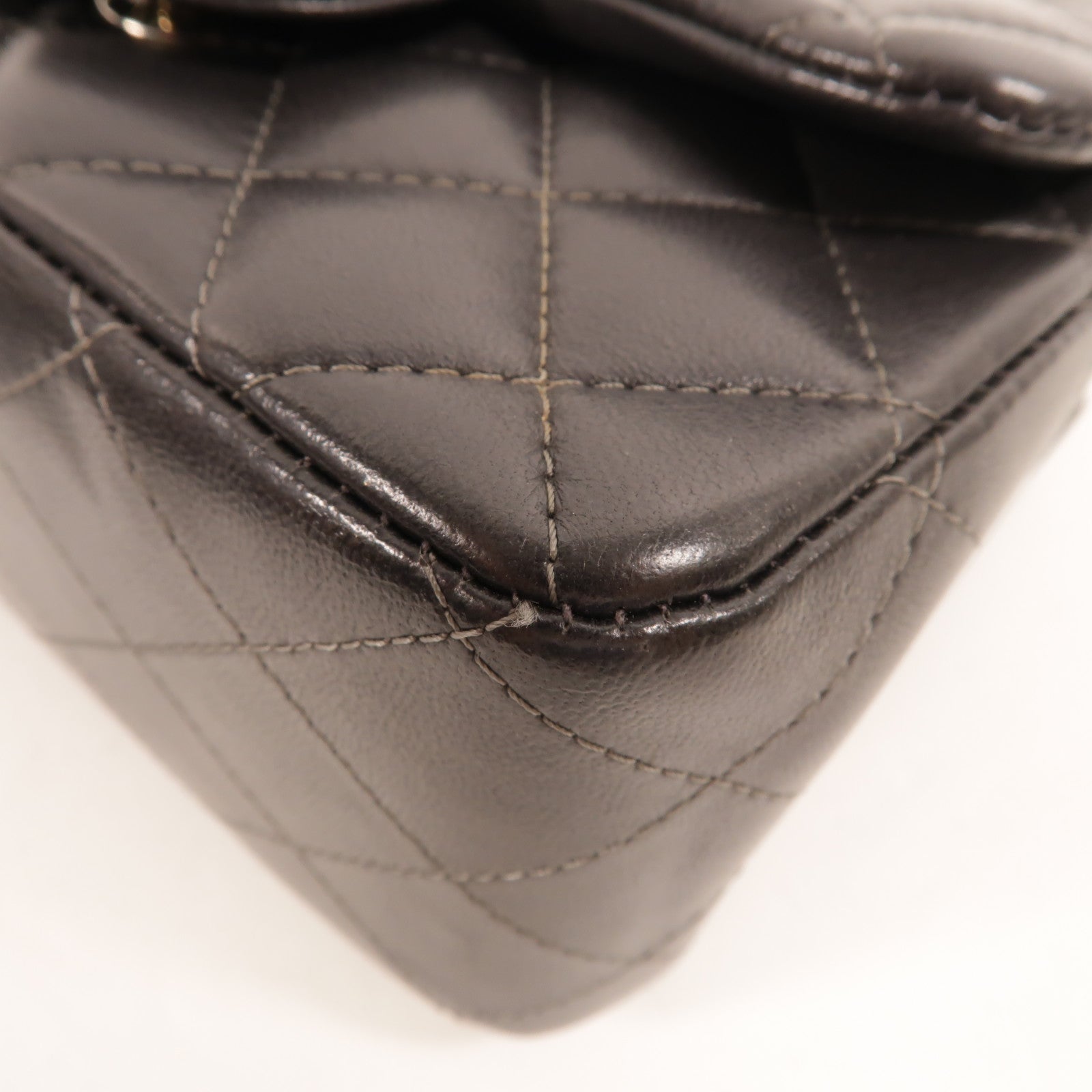 CHANEL 羊皮皮革Mini Classic 17鏈帶肩背袋