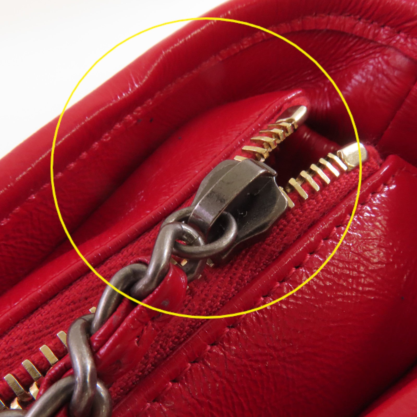CHANEL **【激減優惠】菱格帆布Gabrielle Mini Chain Shoulder Bag銀扣鏈帶肩背袋酒紅色/黑色