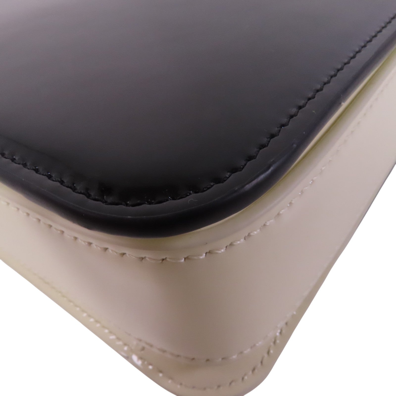 CELINE 漆皮皮革Teen Garance金扣肩背袋