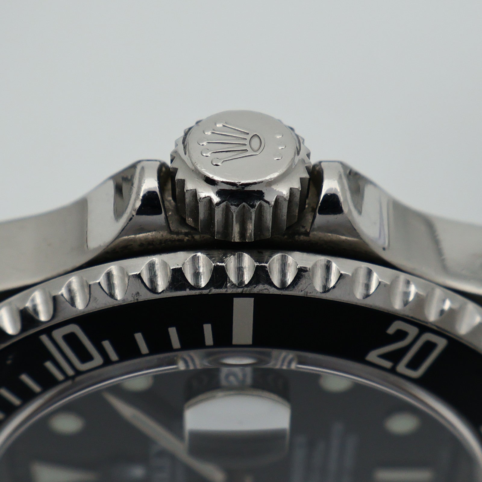 ROLEX Submariner Date 16610