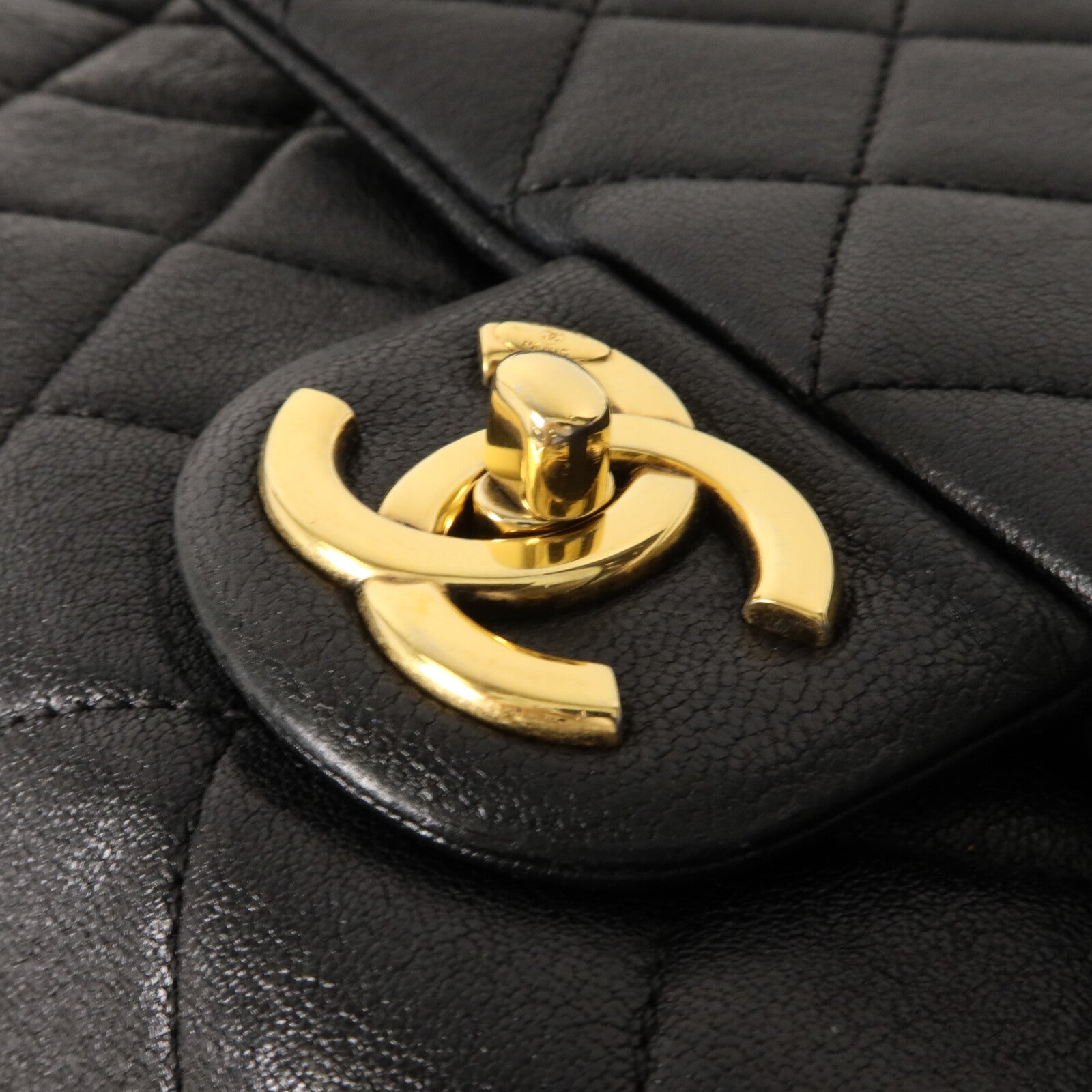 CHANEL 牛皮皮革Trapezio Flap Bag鏈帶手挽肩背兩用袋