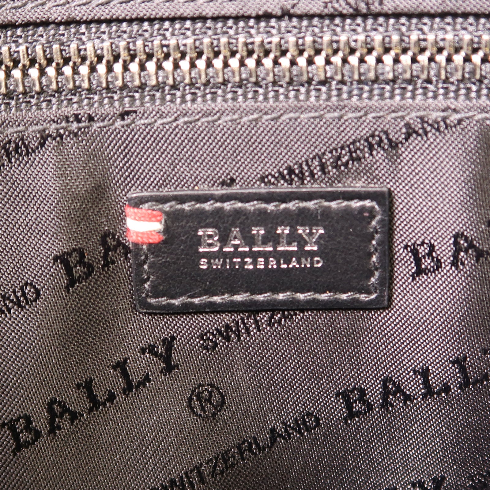 BALLY 皮革Clutch銀扣手拿包