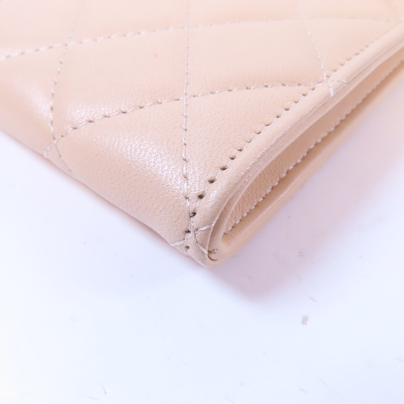 CHANEL 【激減優惠】菱格羊皮皮革Chain Phone Shoulder Bag金扣鏈帶肩背袋米色