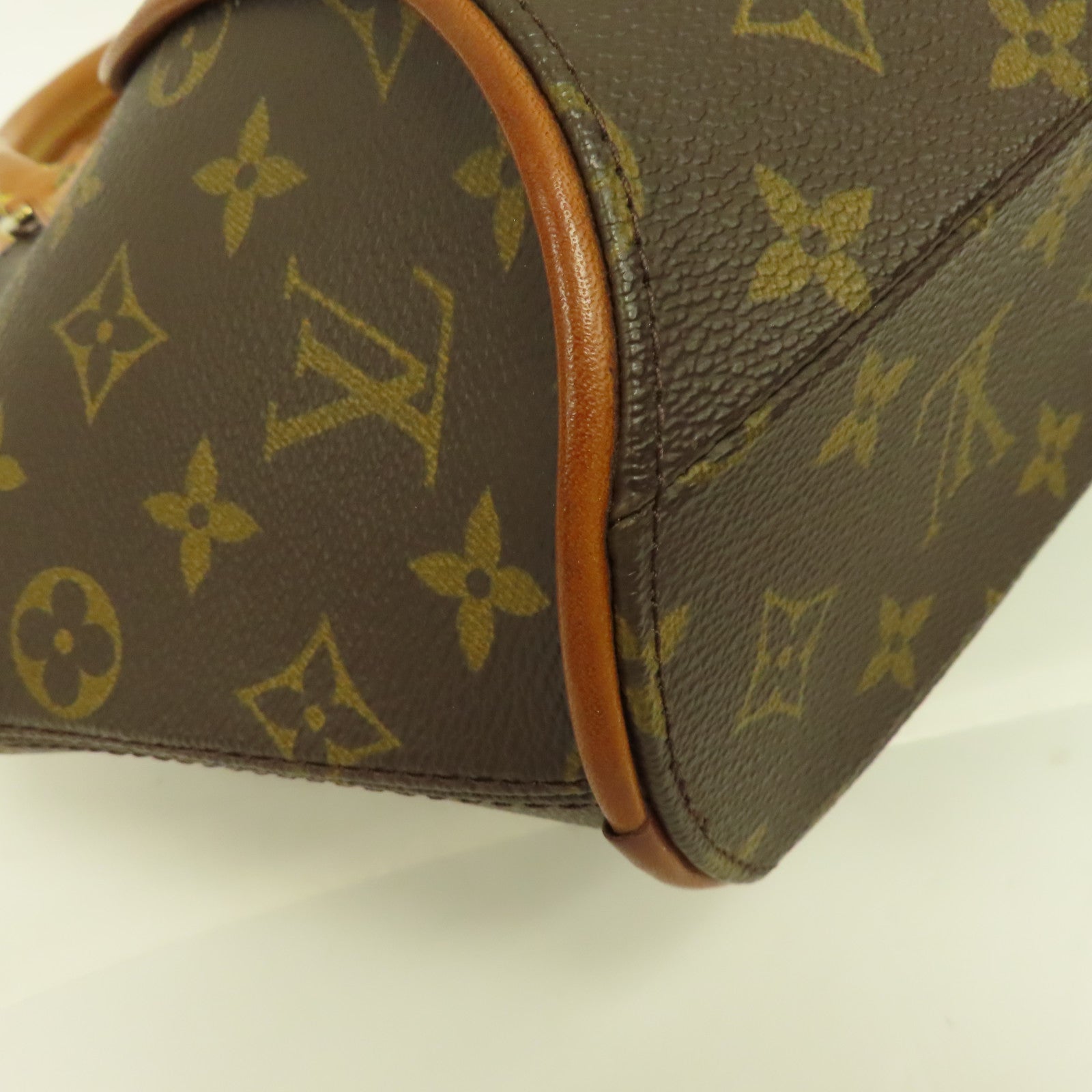 LOUIS VUITTON Monogram Ellipse PM金扣手挽袋啡色