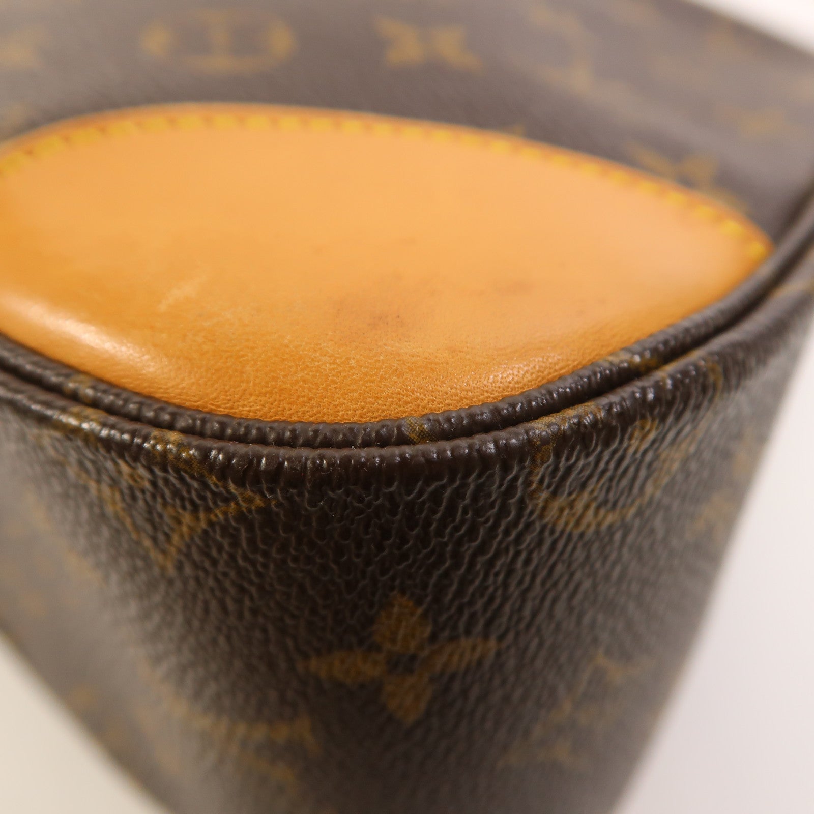 LOUIS VUITTON Monogram Boulogne金扣肩背袋
