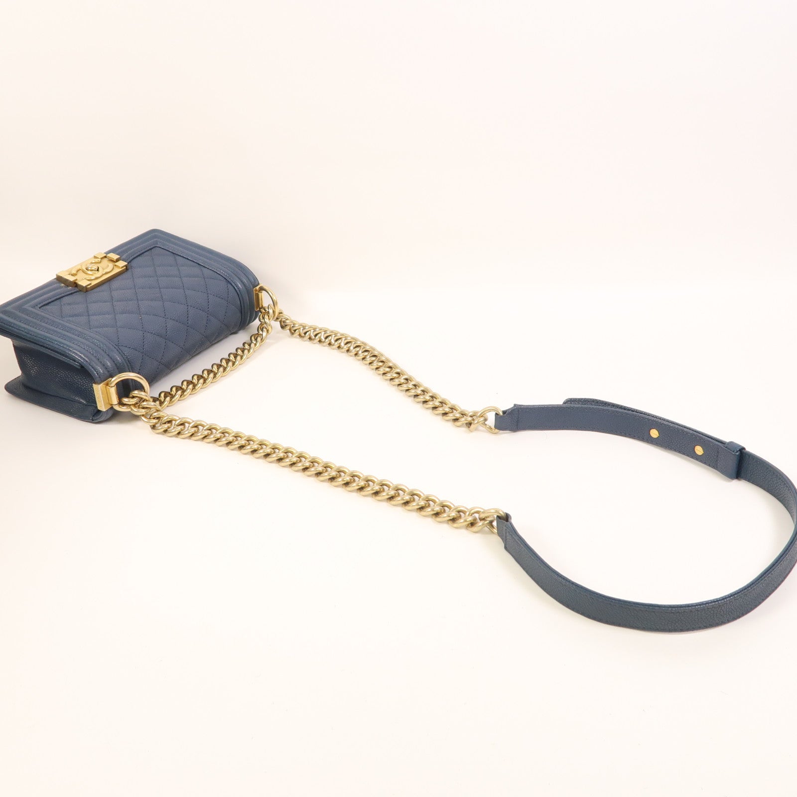 CHANEL 牛皮皮革Boy 20金扣鏈帶肩背袋